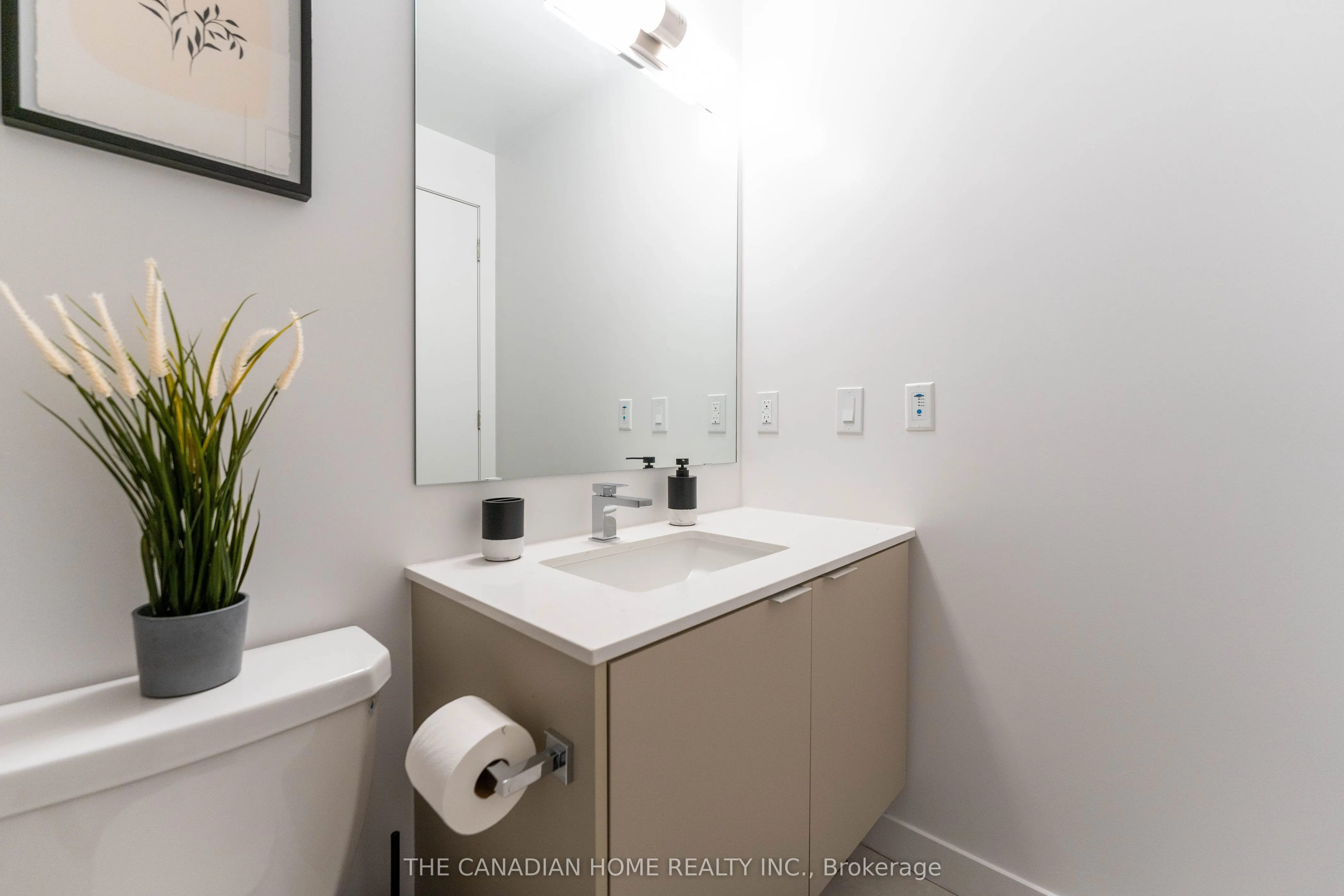 8 Tippett Road, #1511