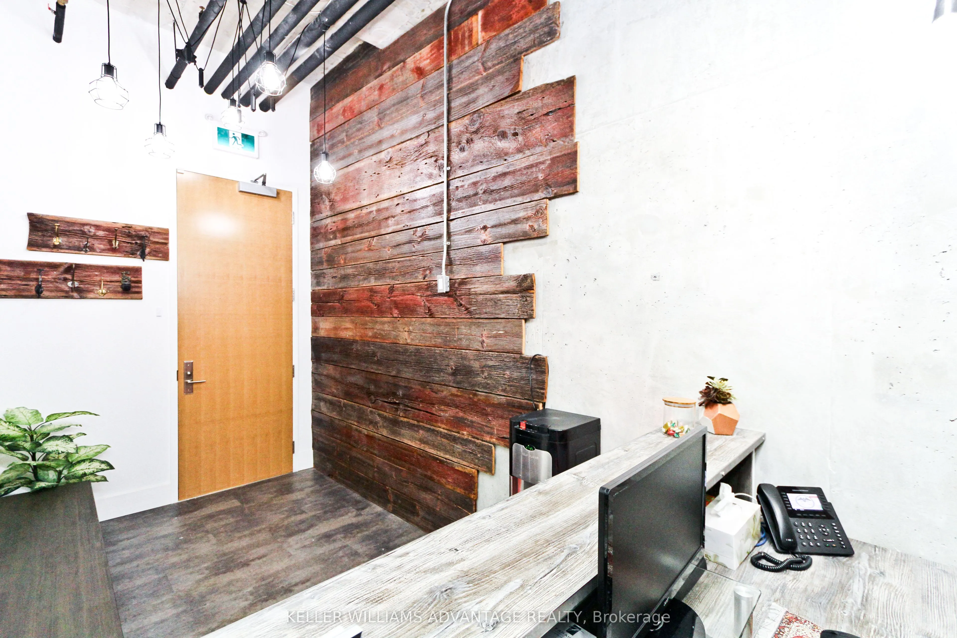4789 Yonge Street, #701