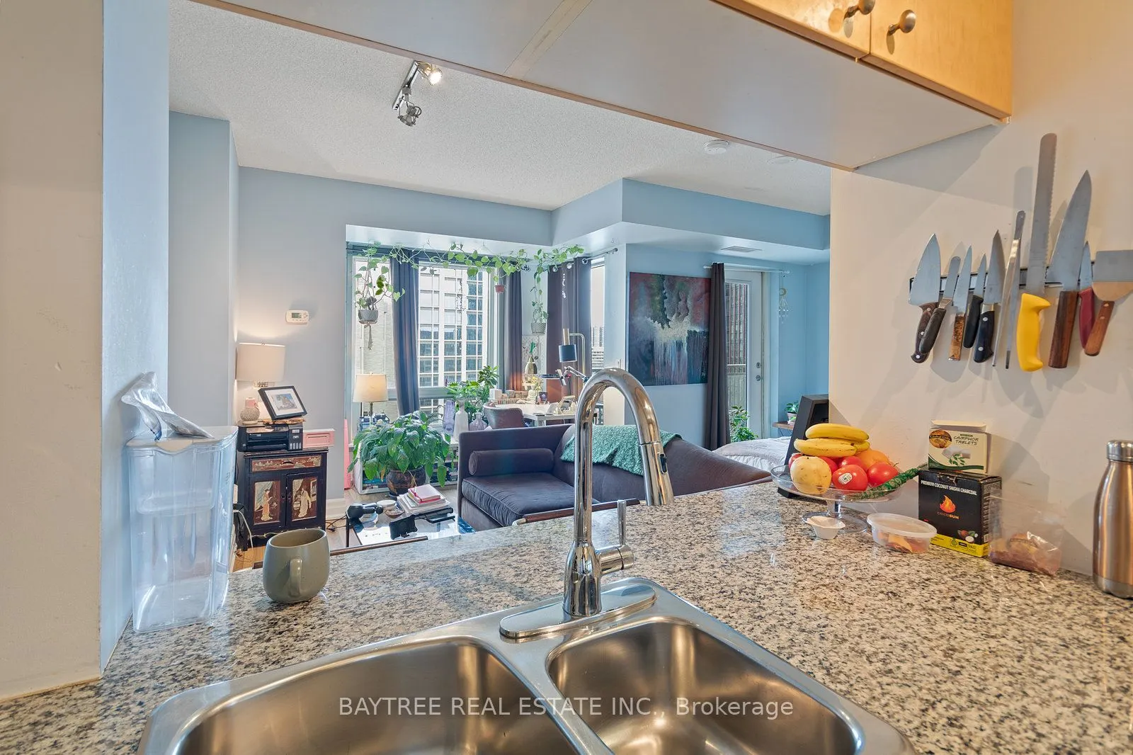 8 Scollard Street, #1408