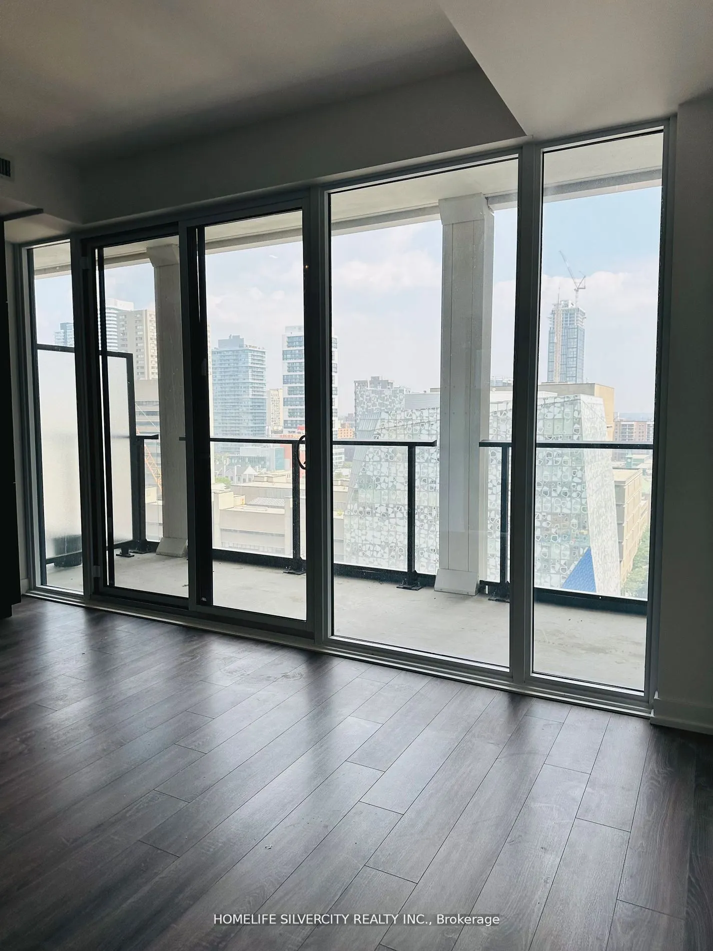 20 Edward Street, #1318
