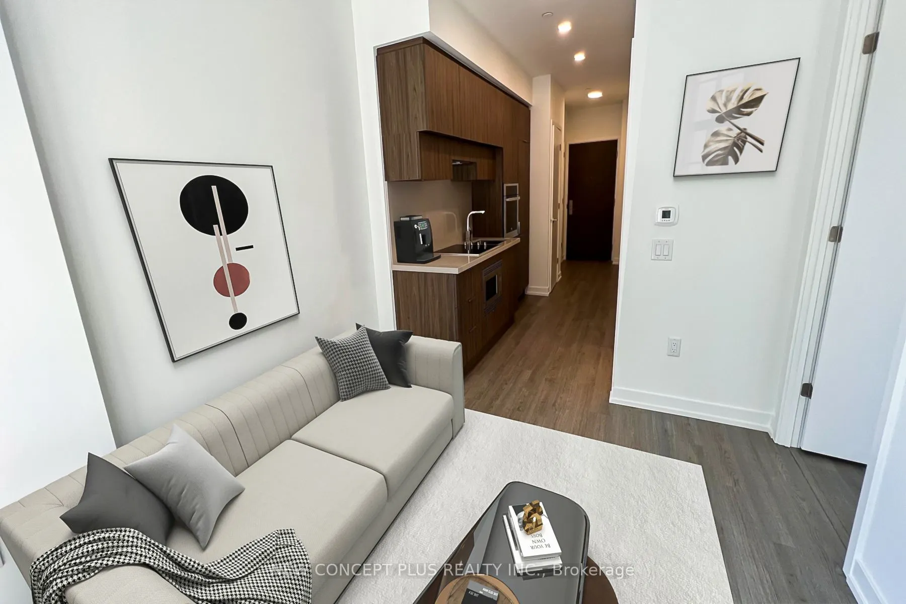 39 Roehampton Avenue #404