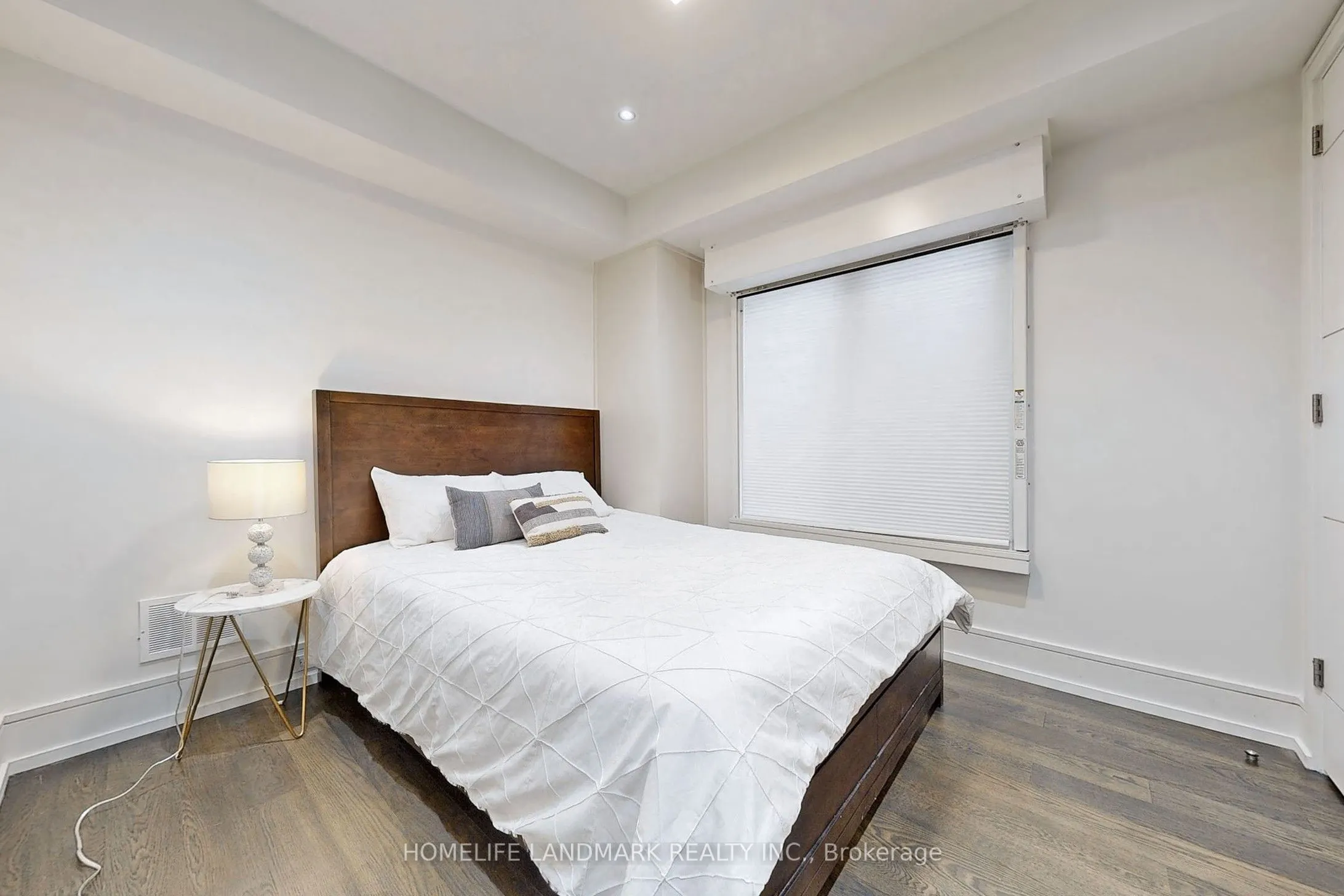 301 Jedburgh Road