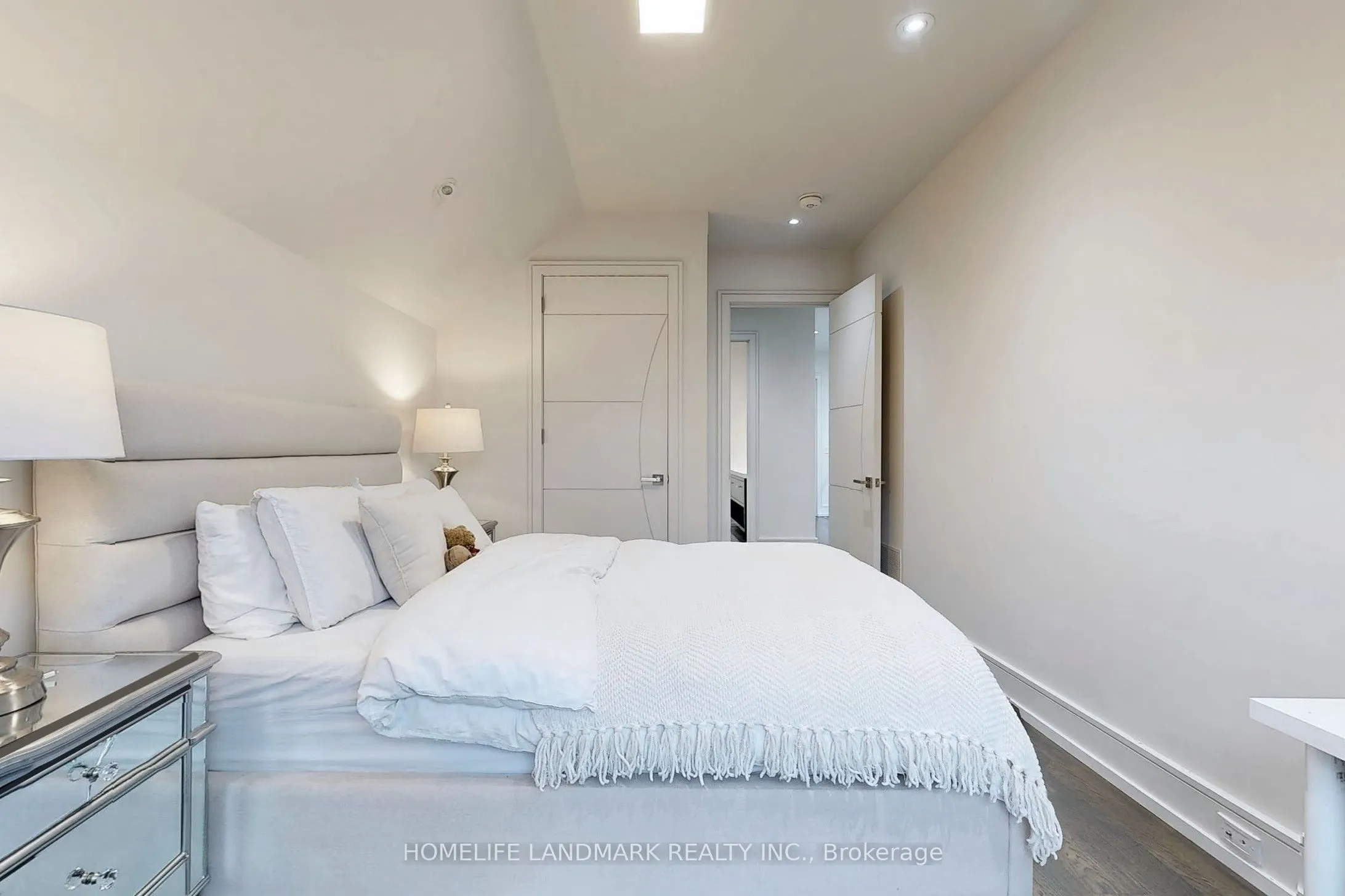 301 Jedburgh Road
