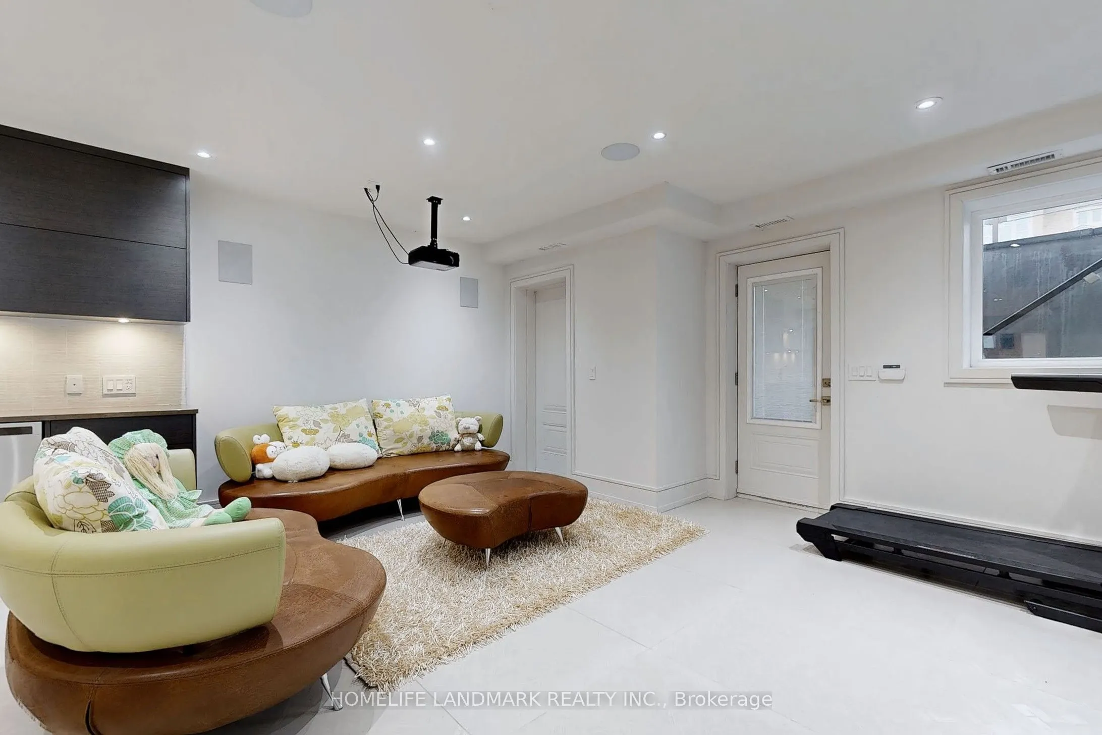 301 Jedburgh Road