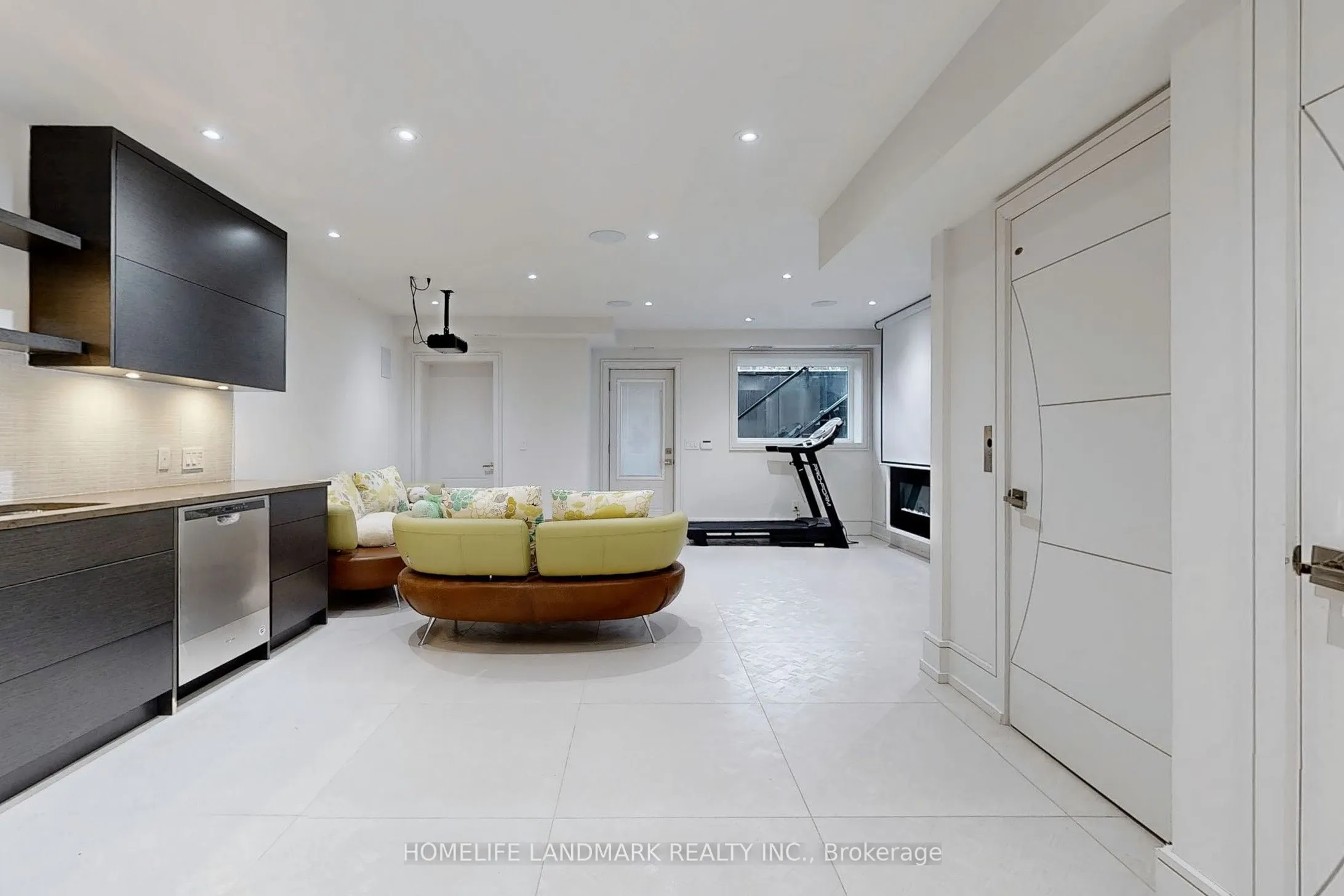 301 Jedburgh Road
