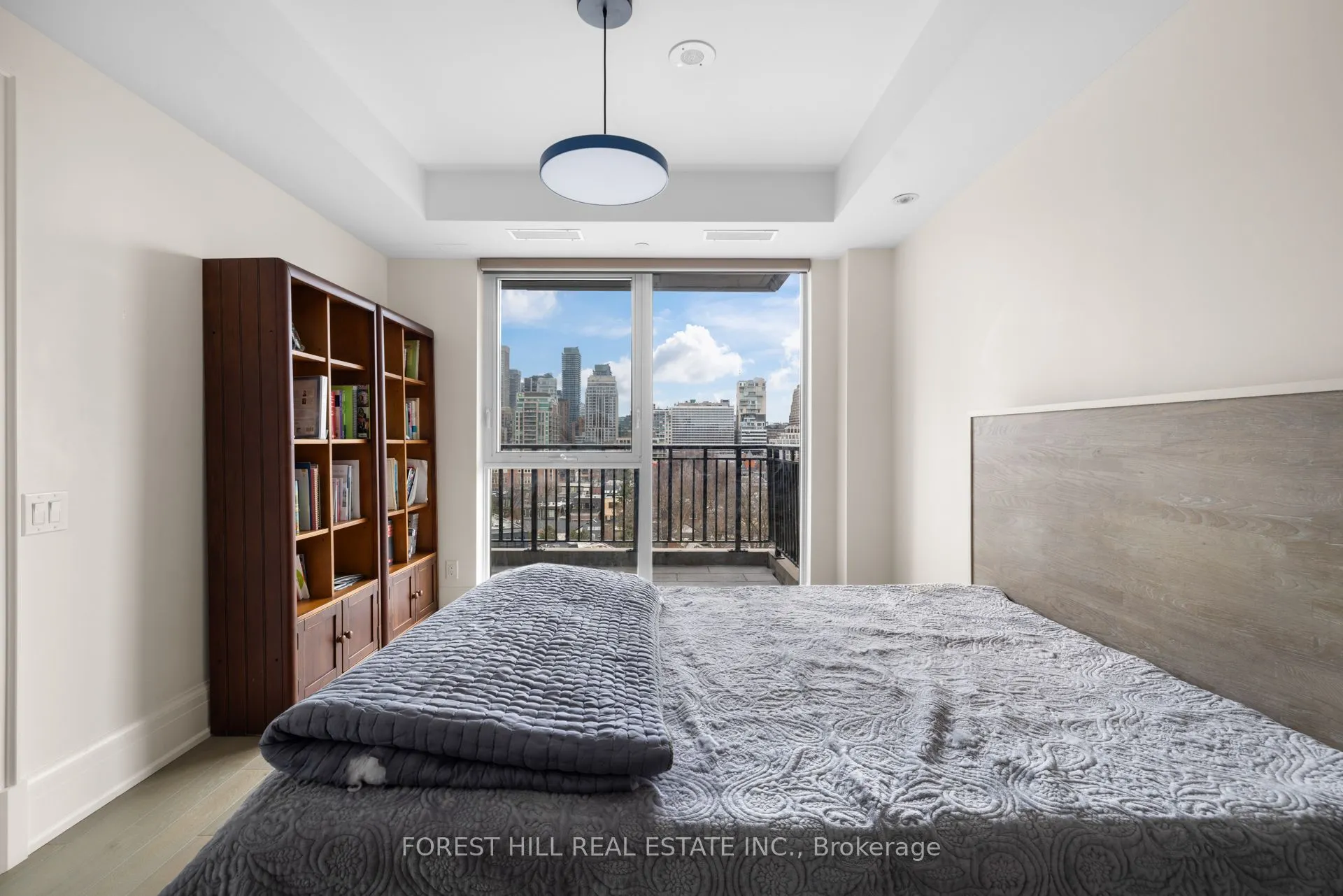 181 Davenport Road, #806