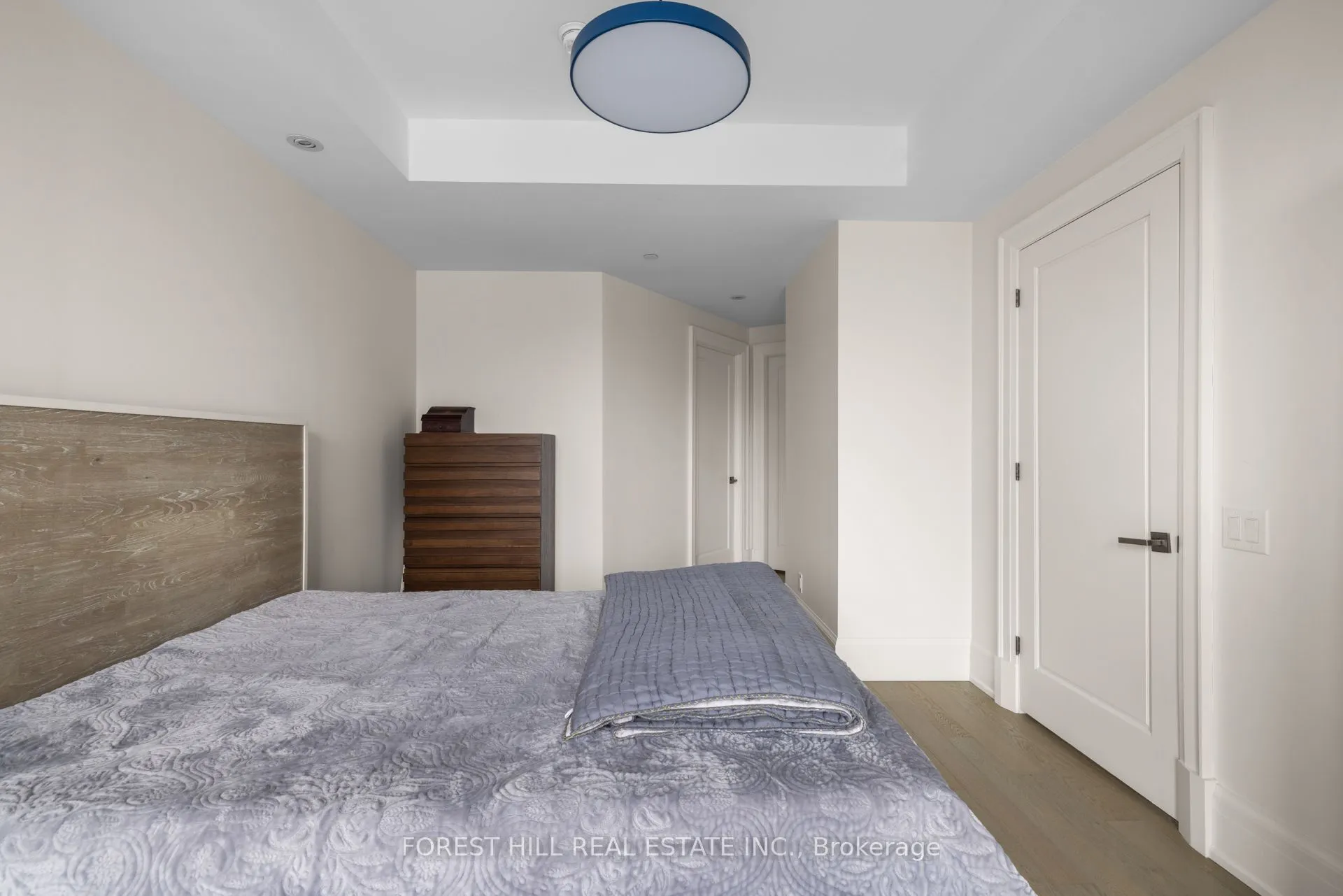 181 Davenport Road, #806