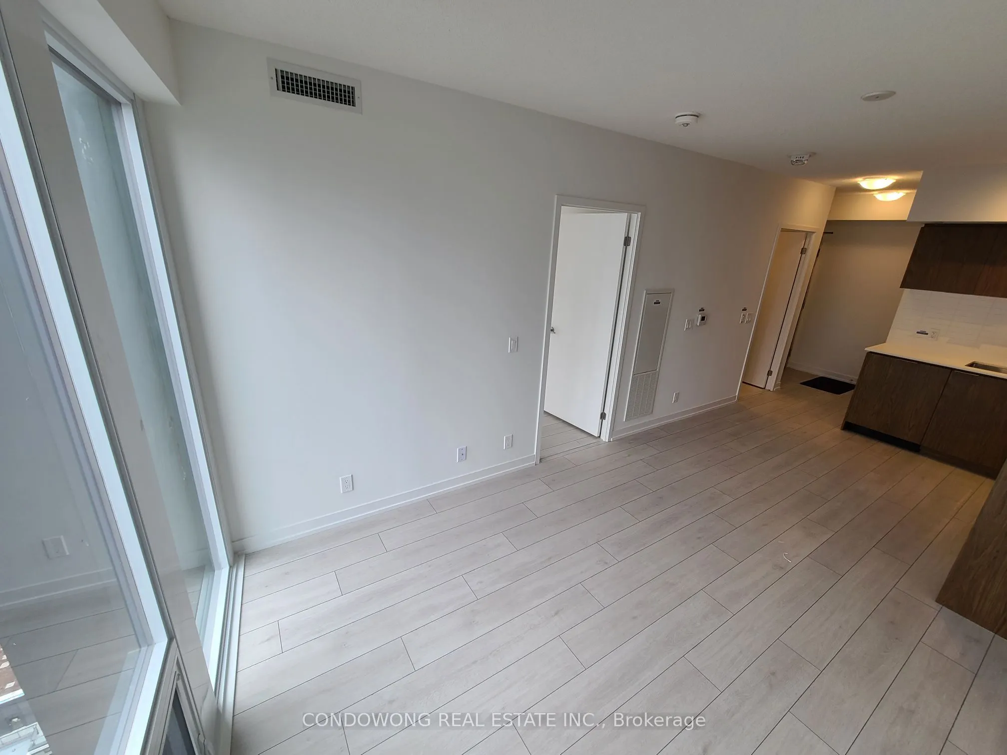 60 Shuter Street, #3001