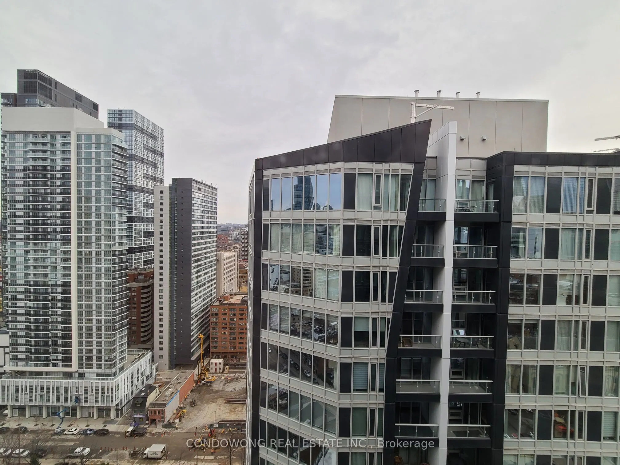 60 Shuter Street, #3001
