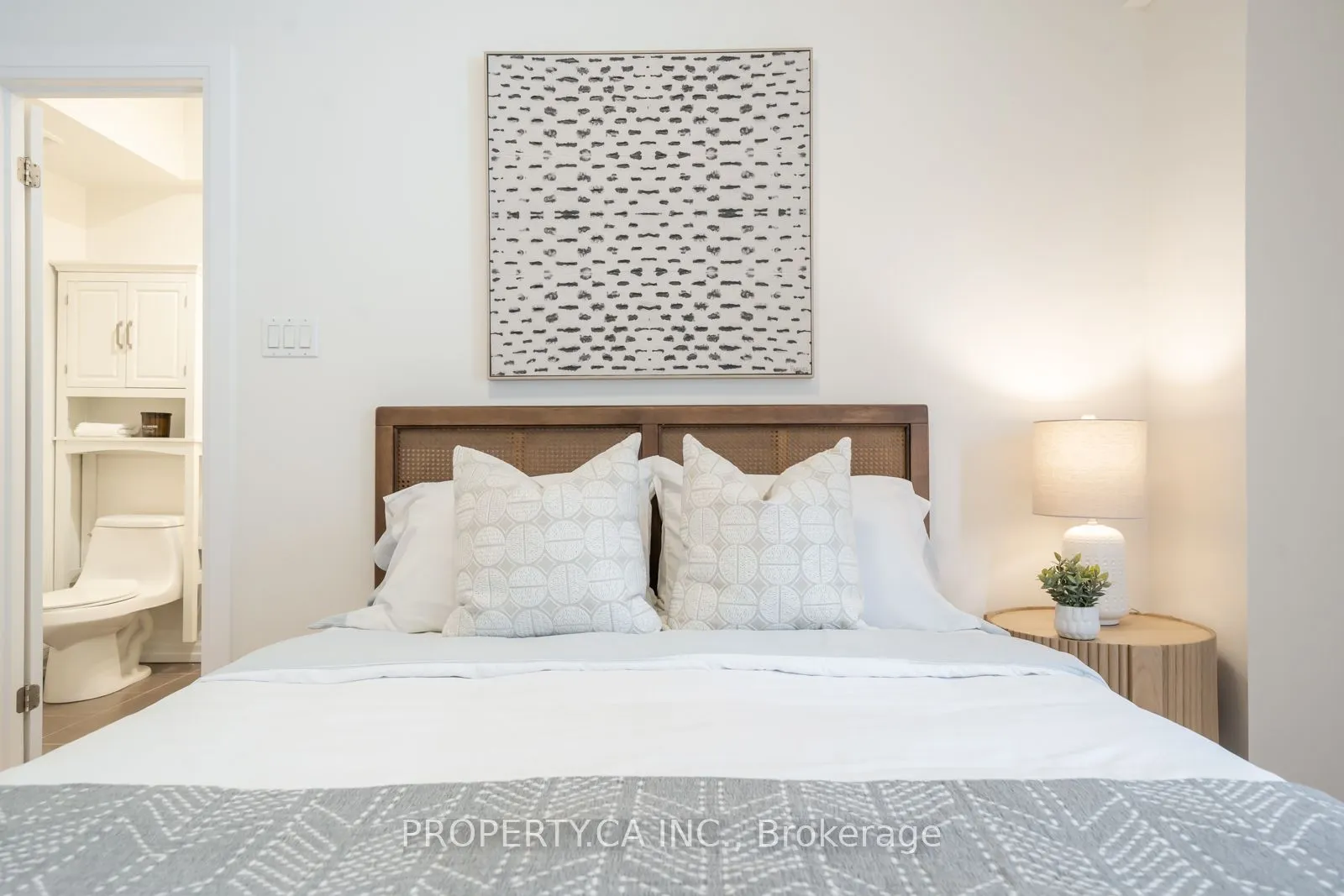 473 Dupont Street, #1