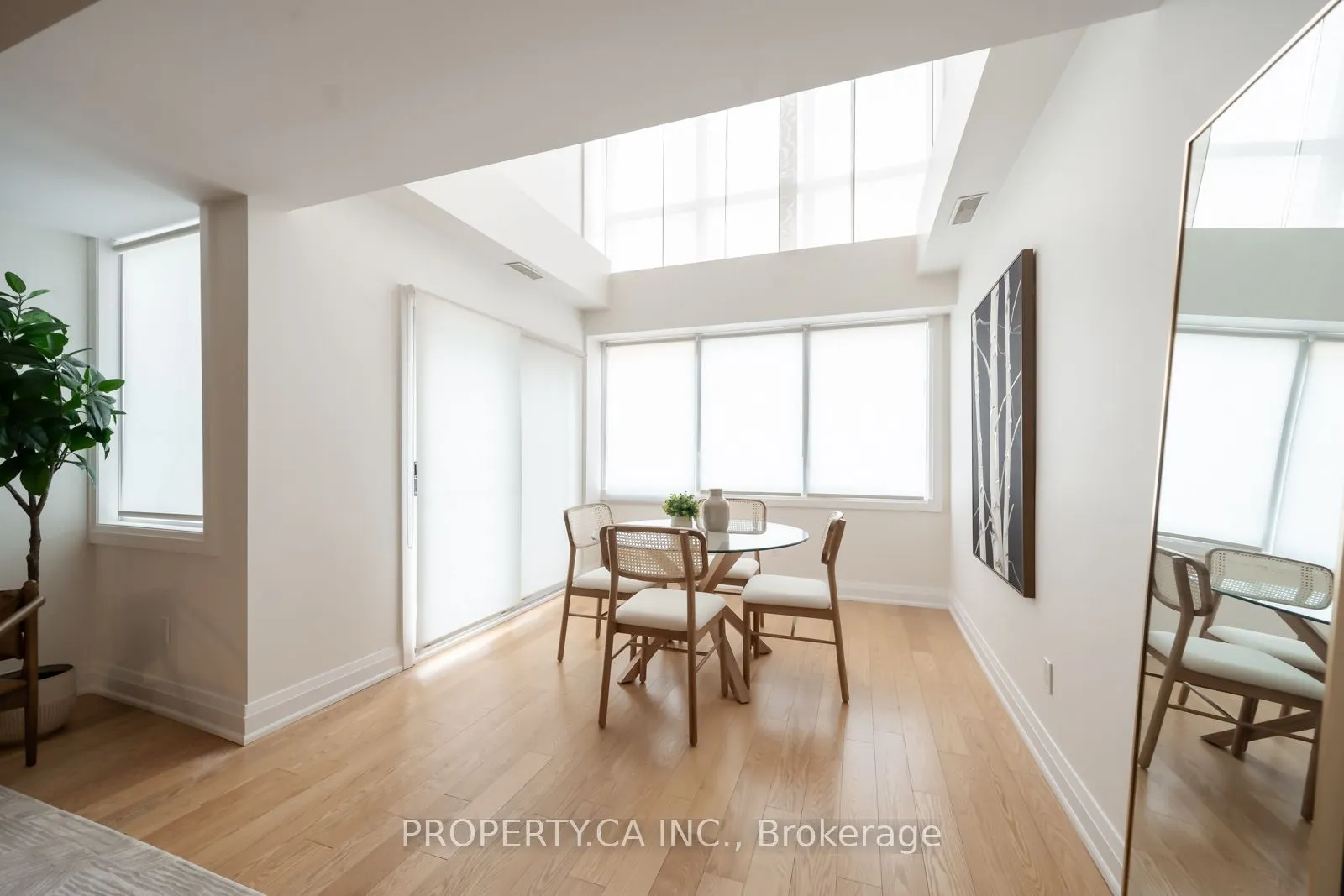 473 Dupont Street, #1