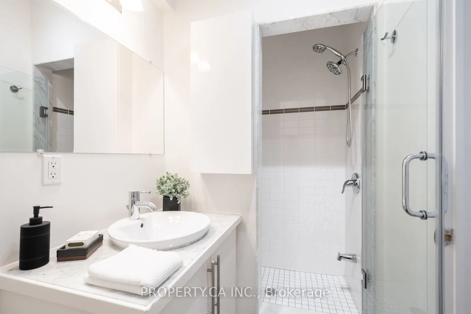 473 Dupont Street, #1