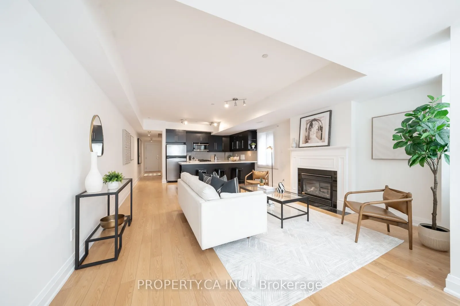473 Dupont Street, #1