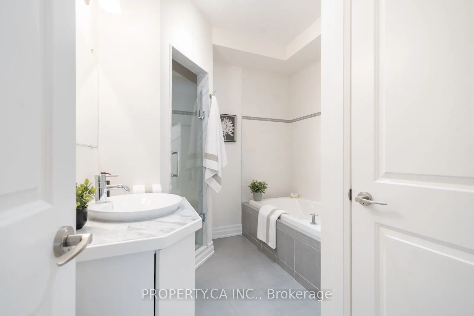 473 Dupont Street, #1