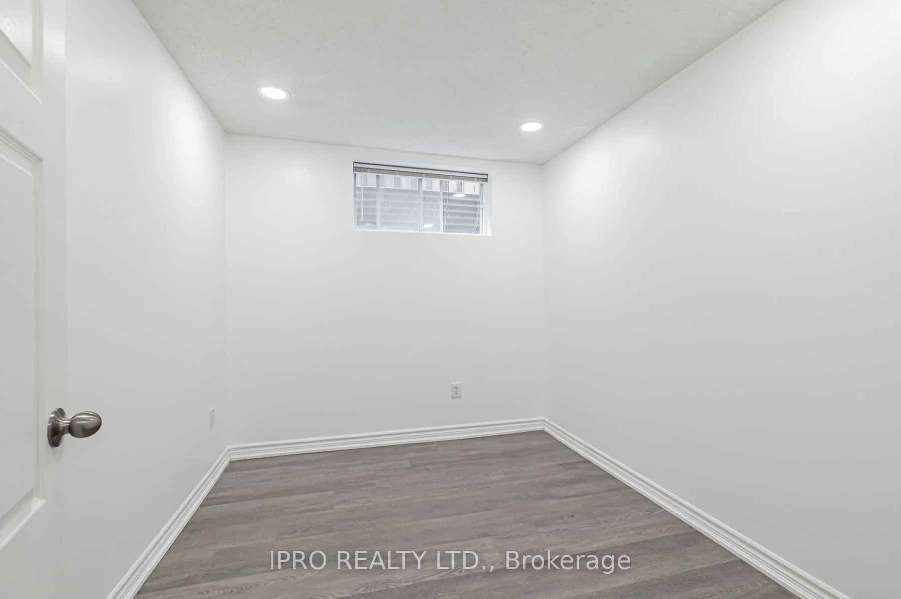 27 Danby Avenue, #2