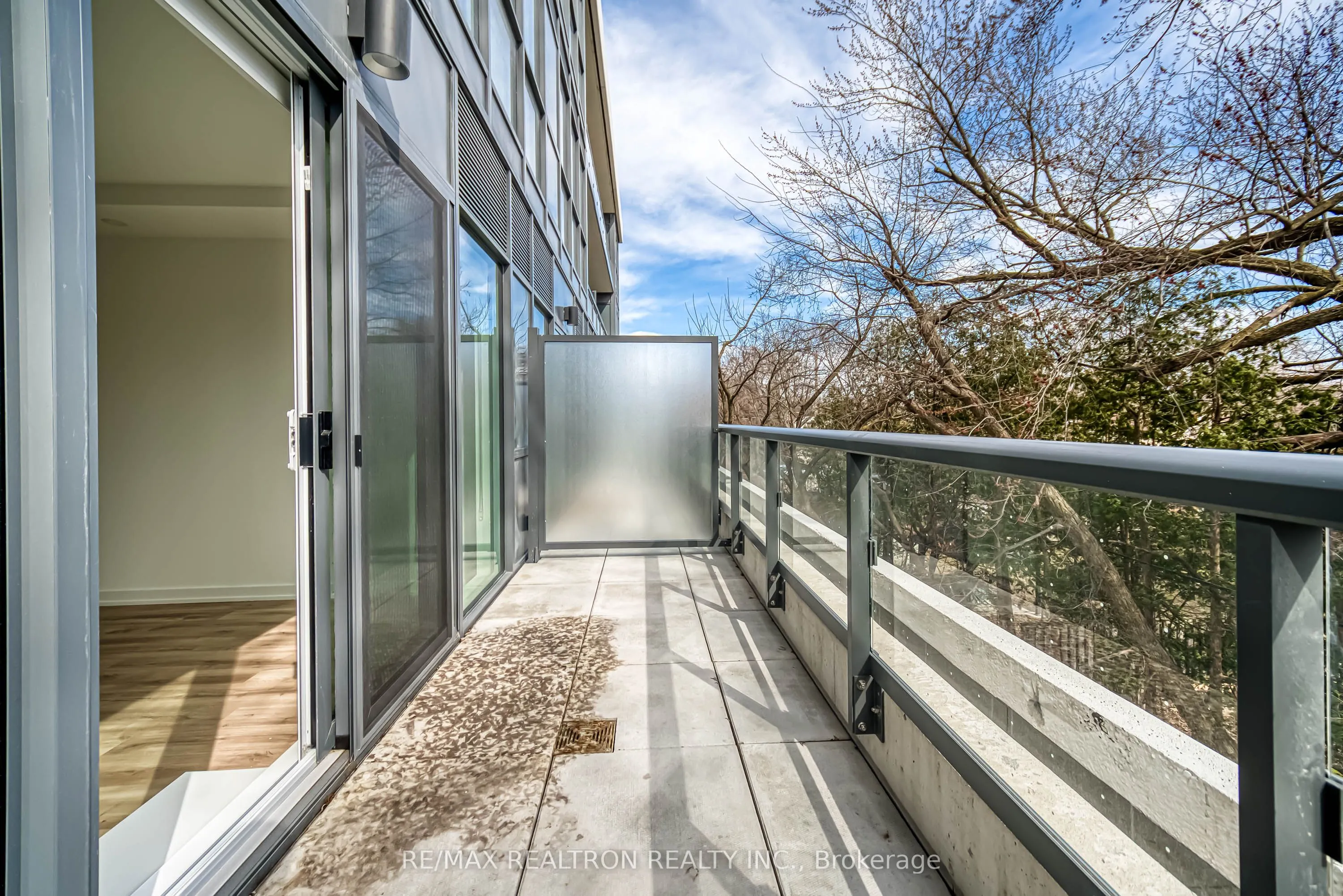 181 Sheppard Avenue E #211