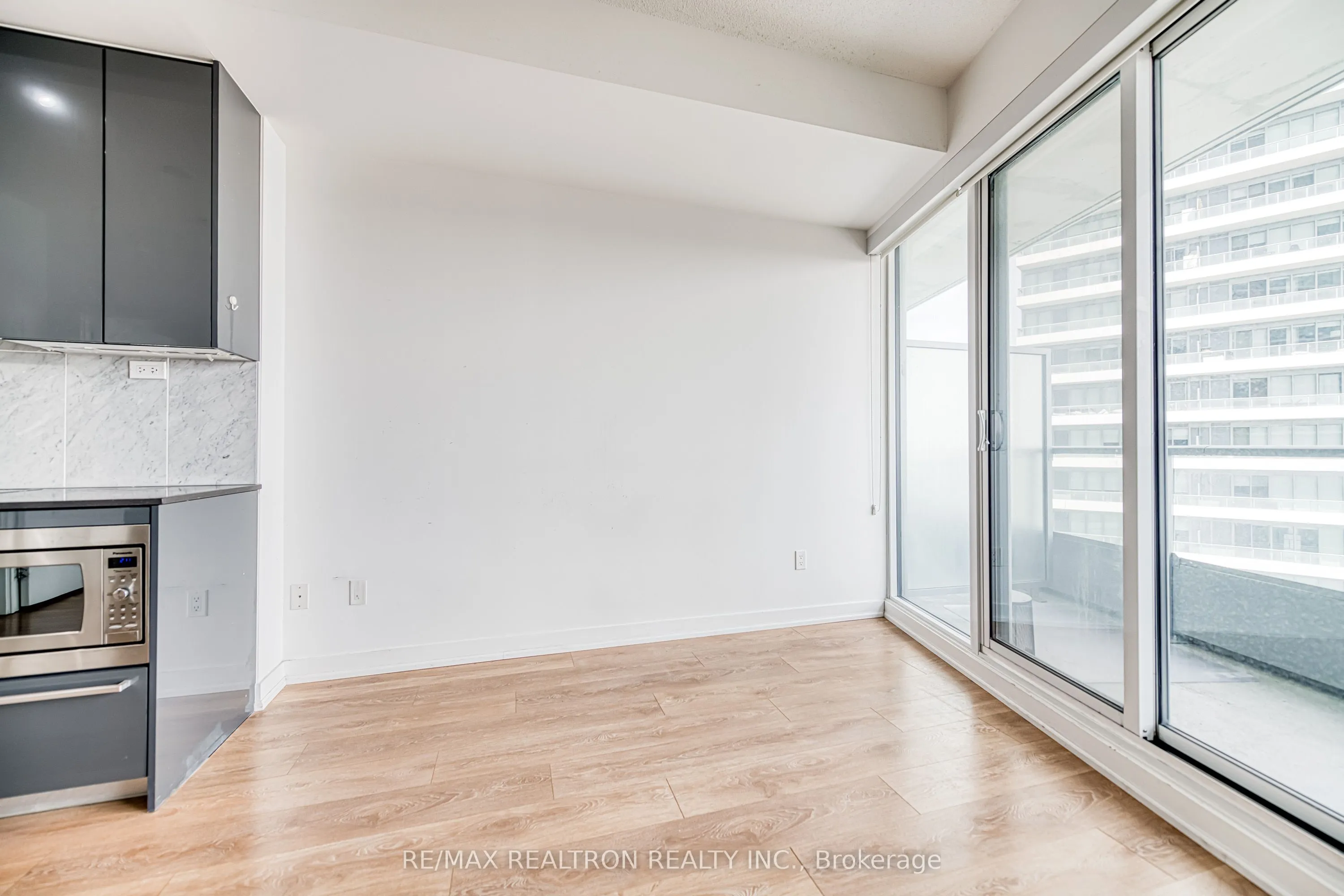 115 Mcmahon Drive #2606