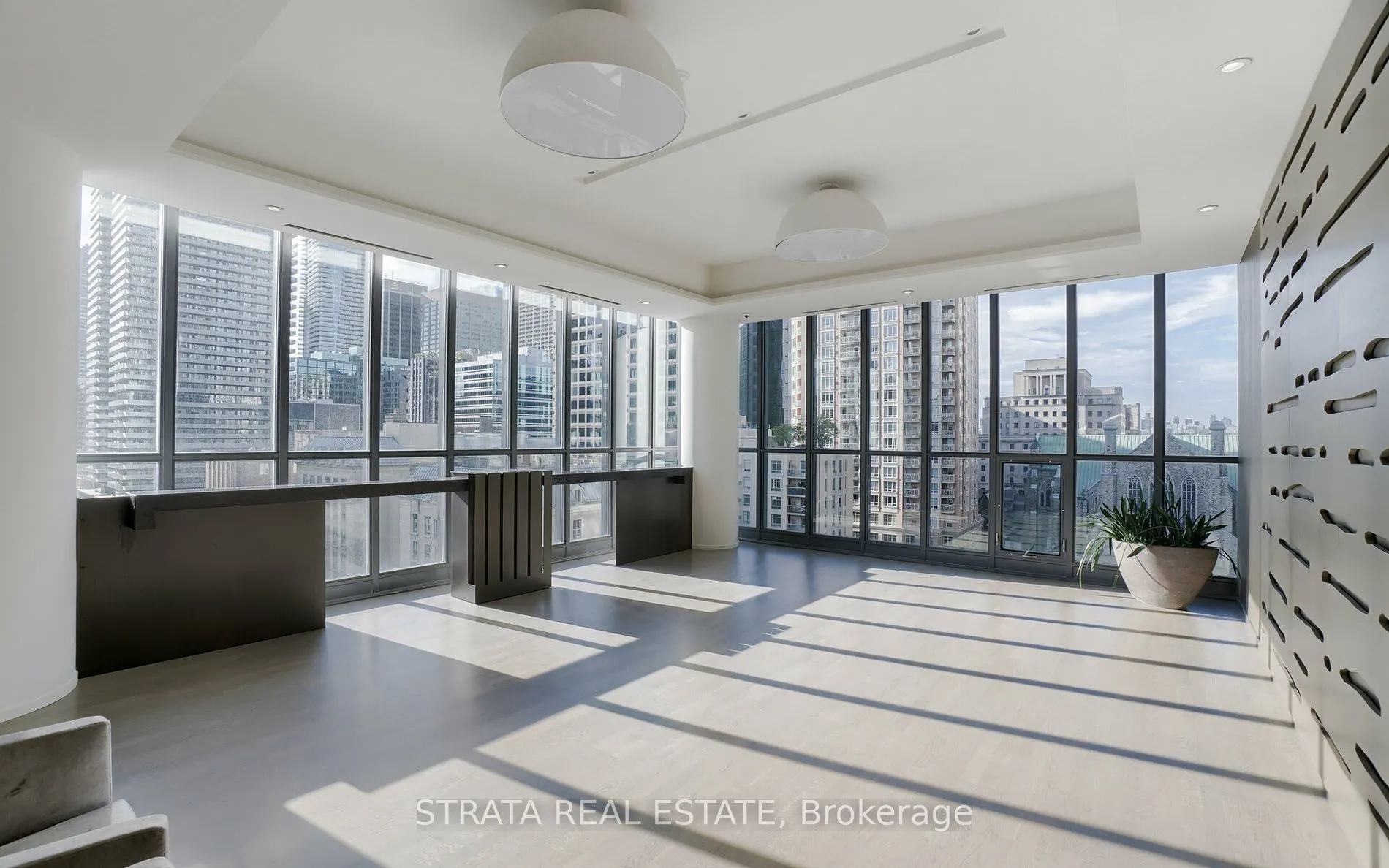 101 Charles Street E #4608