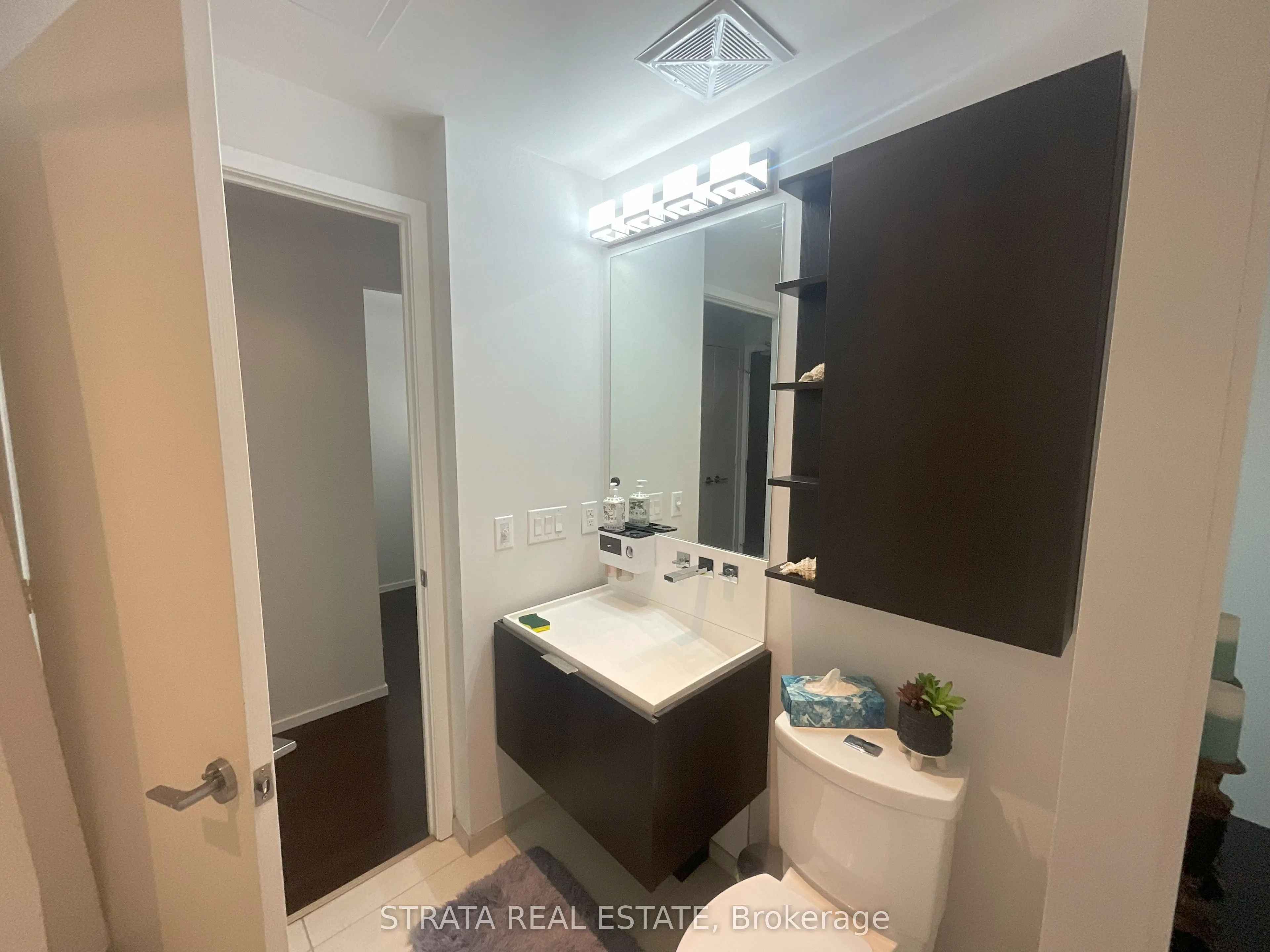 101 Charles Street E #4608