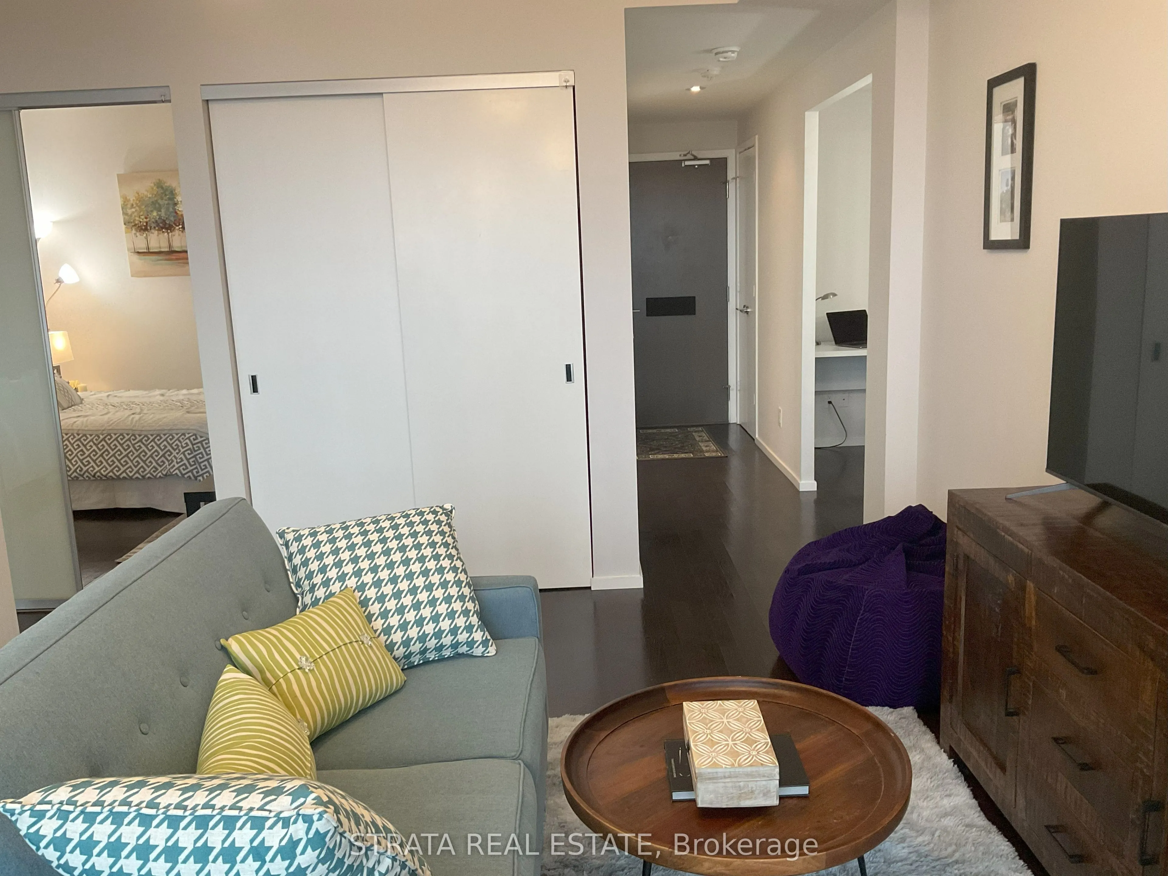 101 Charles Street E #4608
