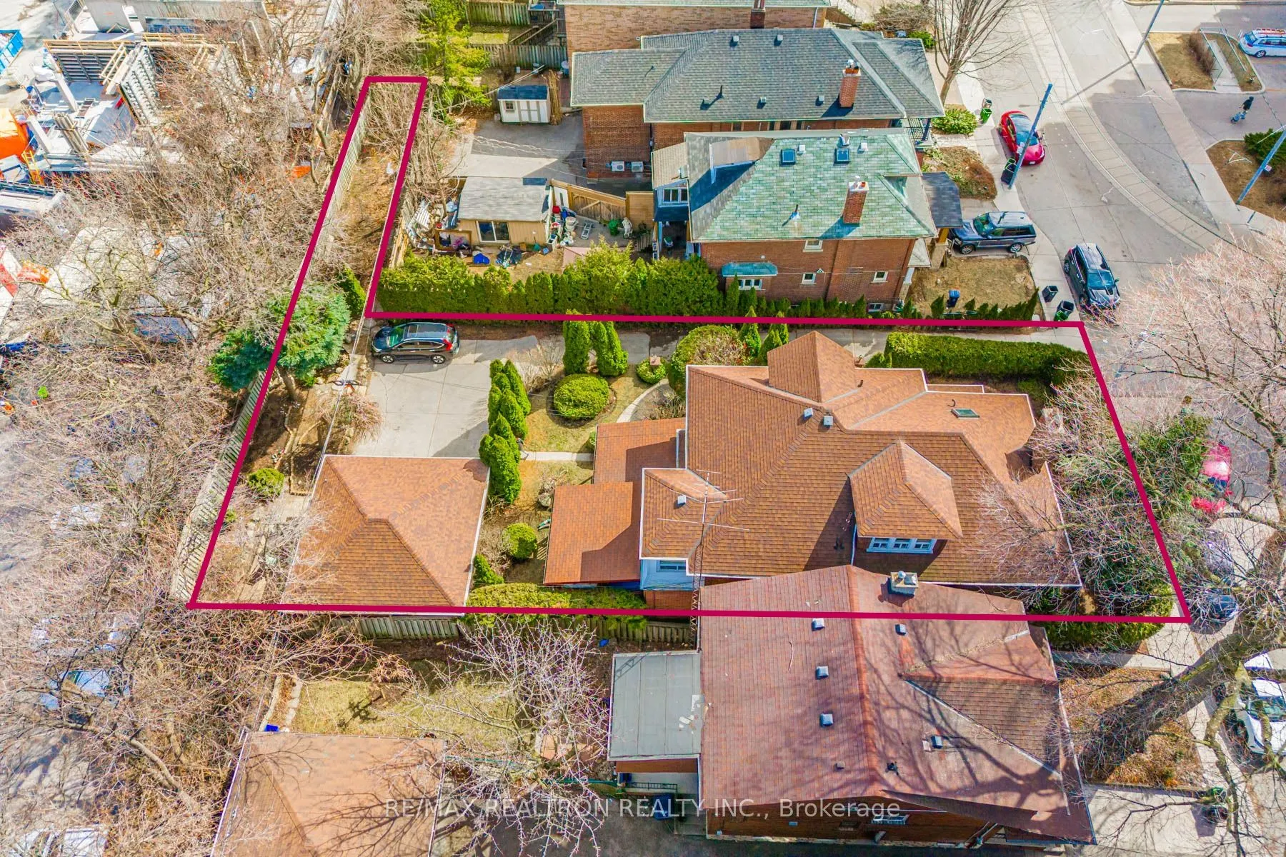 25 Robina Avenue