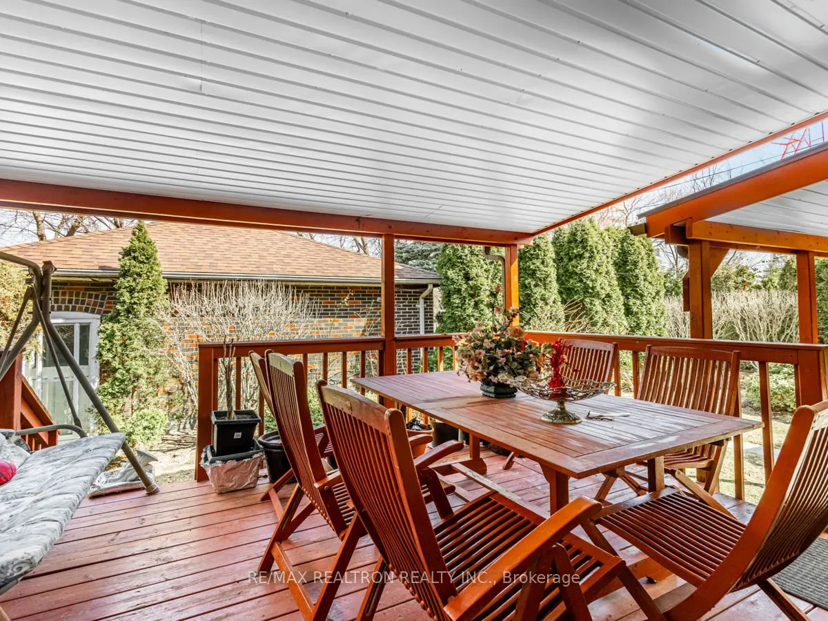 25 Robina Avenue
