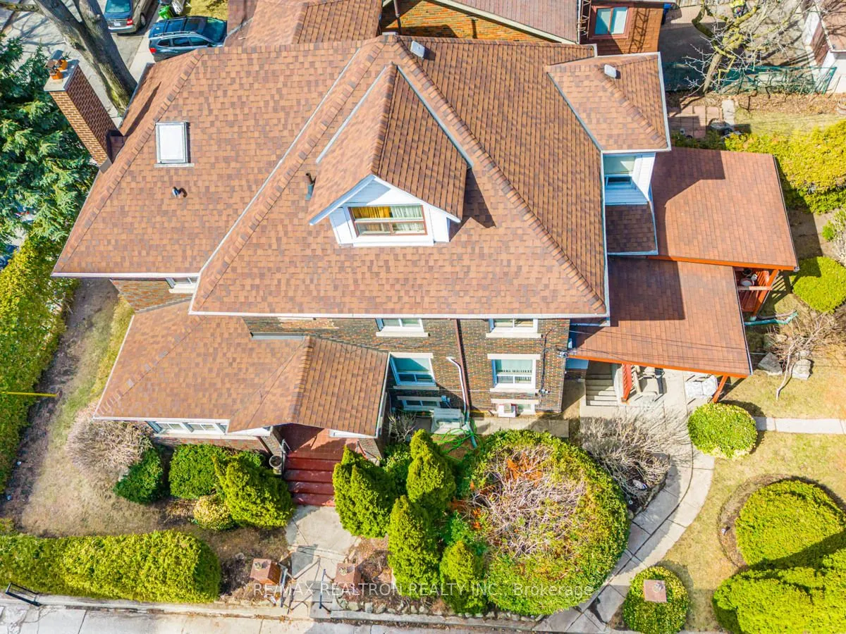 25 Robina Avenue