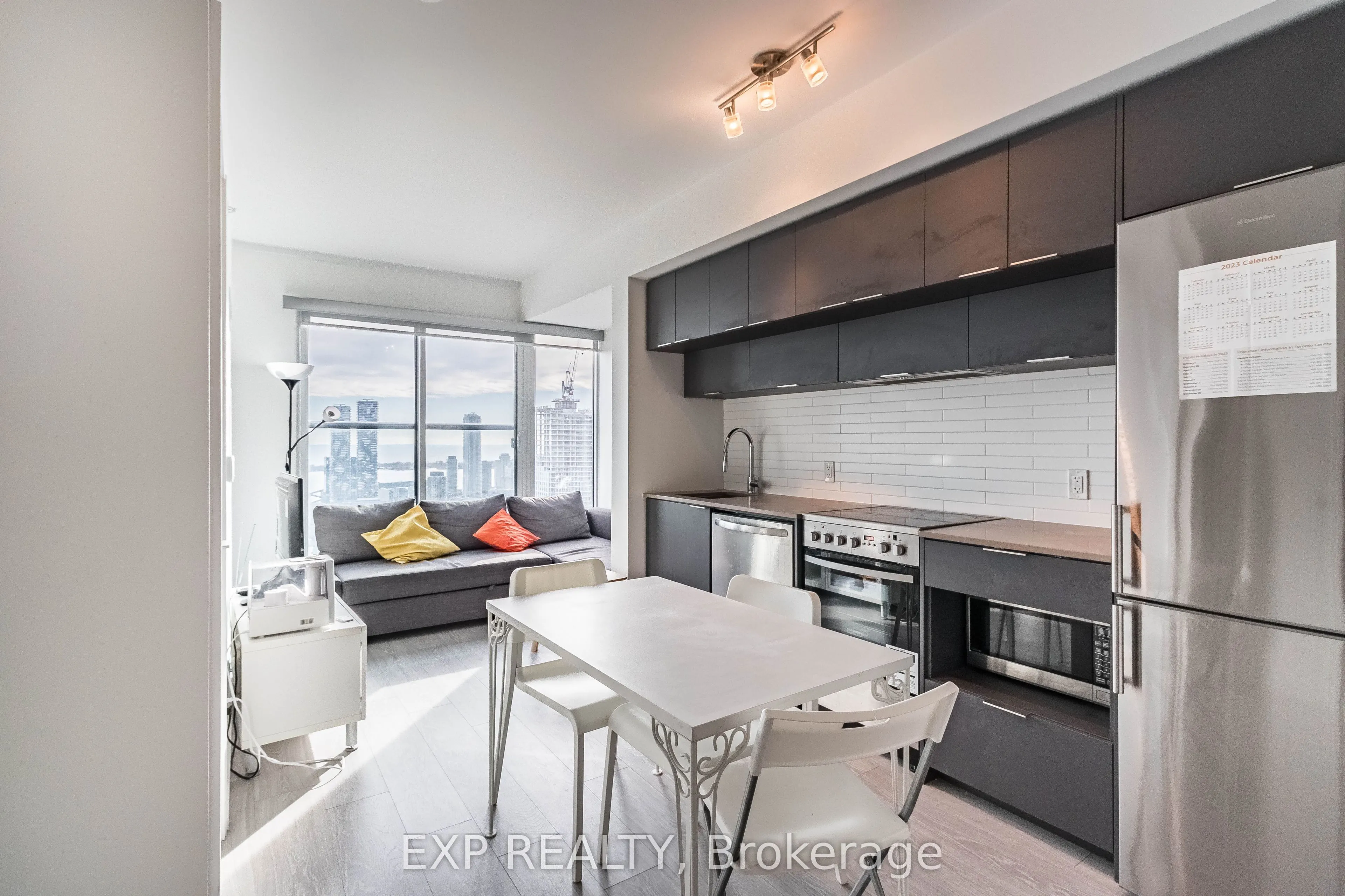 181 Dundas Street E, #5207