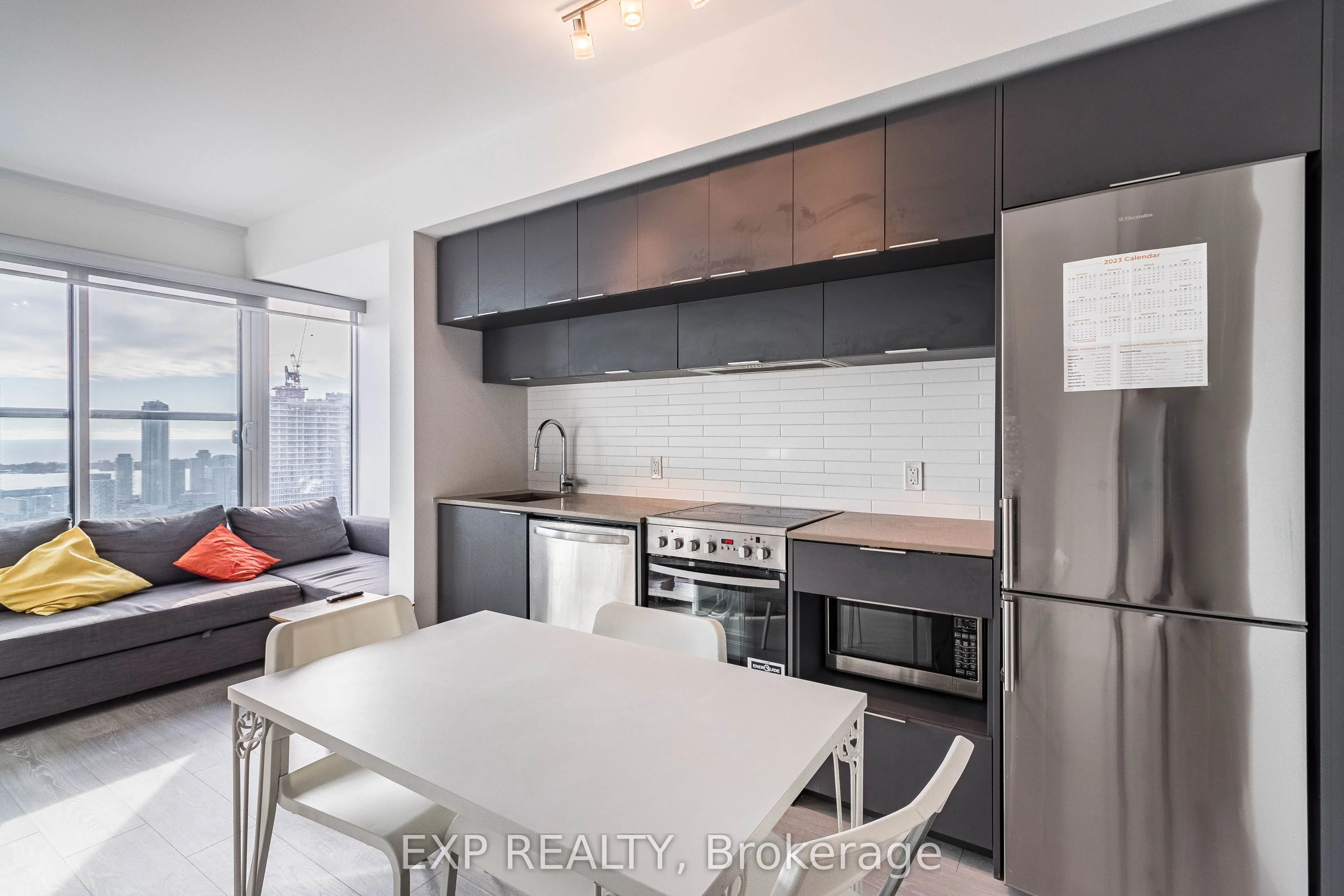 181 Dundas Street E, #5207
