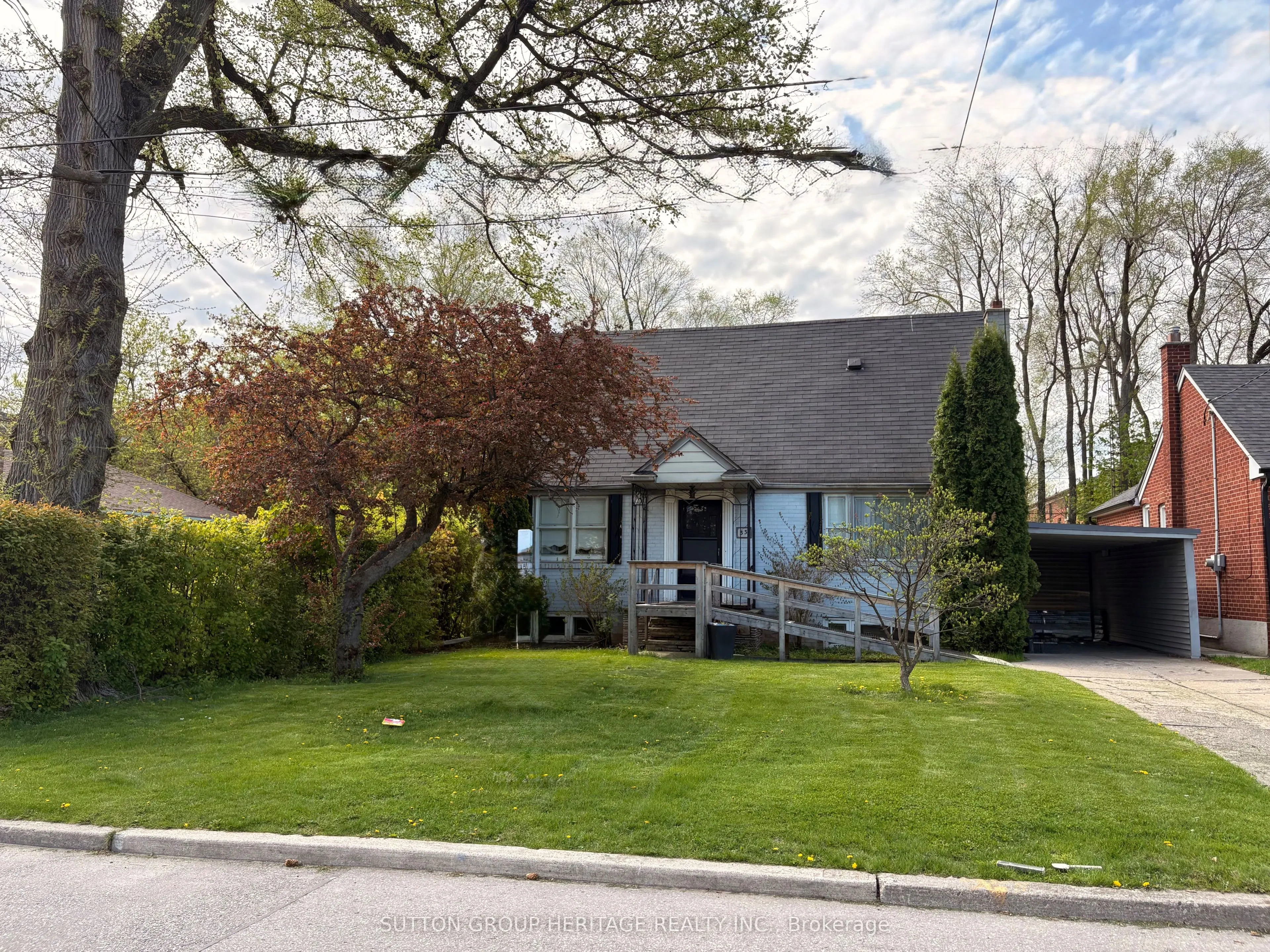33 Kirkland Boulevard