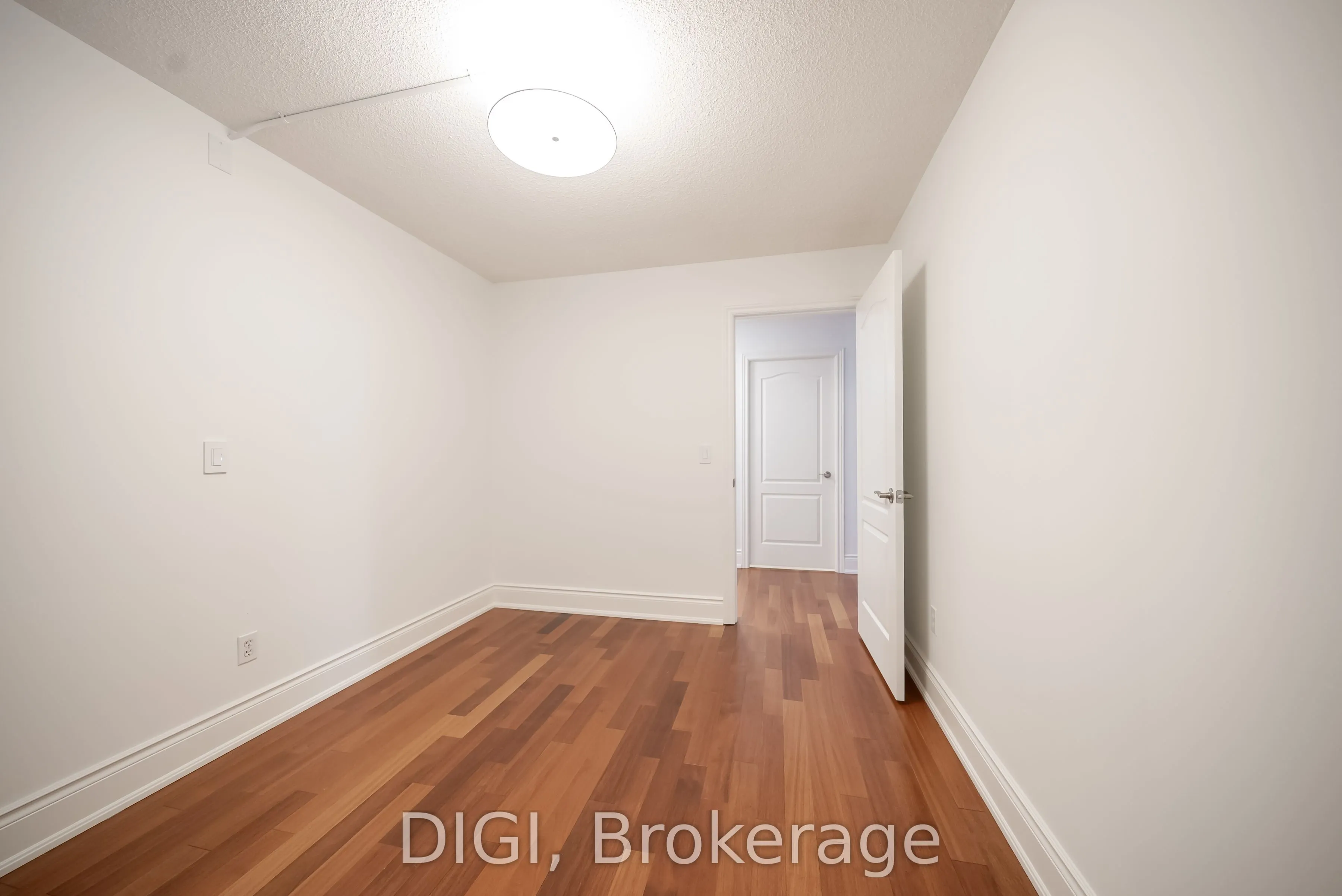 75 York Mills Road, #406