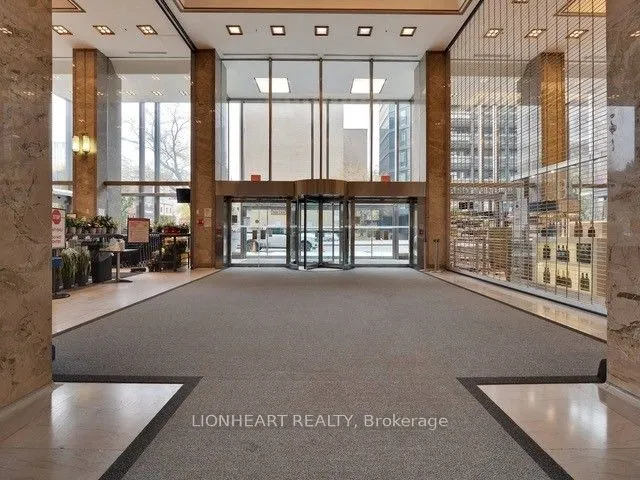 111 St Clair Avenue W, #605