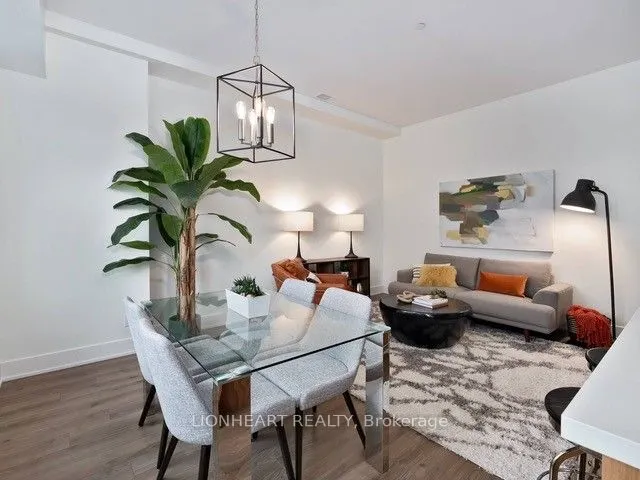 111 St Clair Avenue W, #605