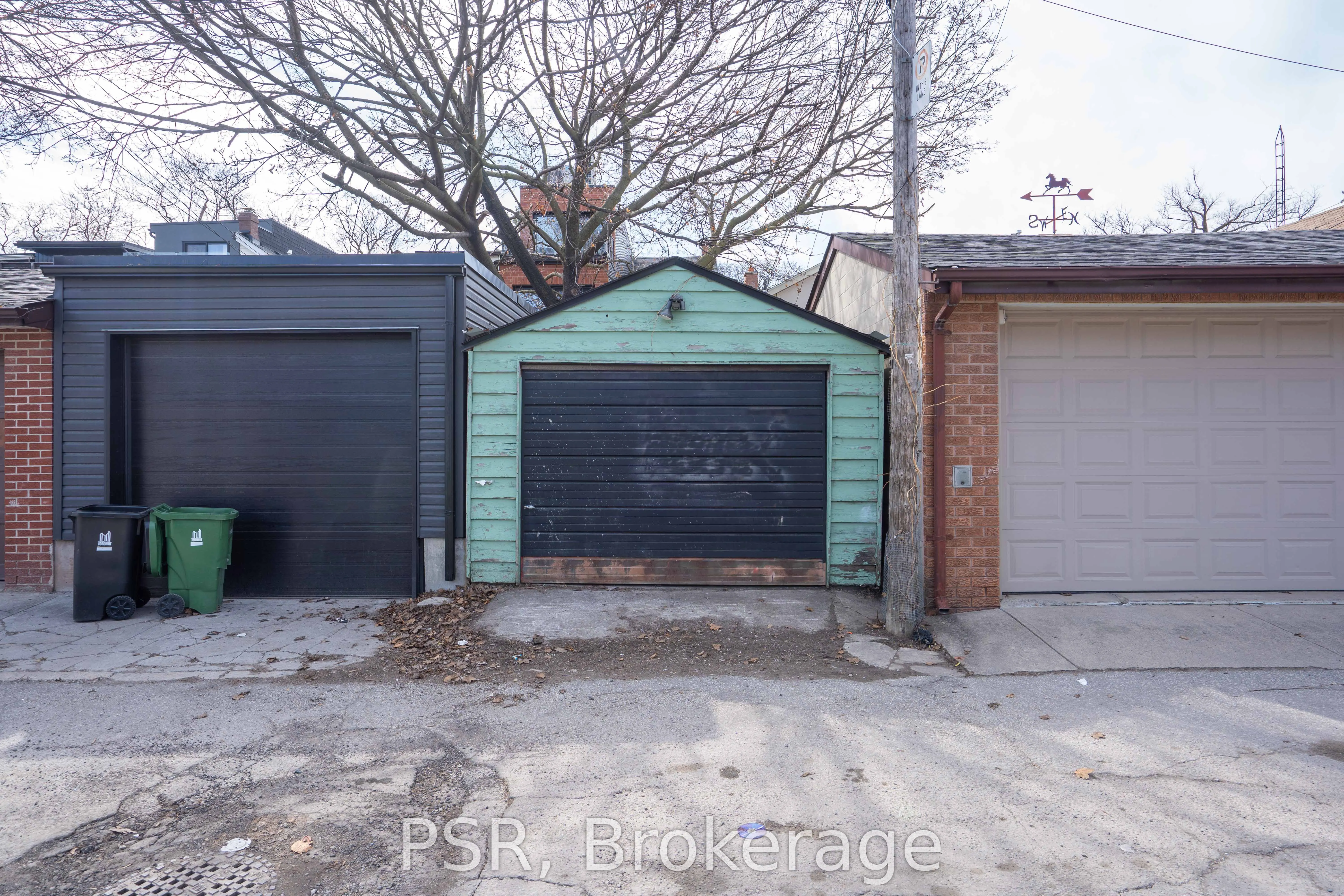 483 Roxton Road