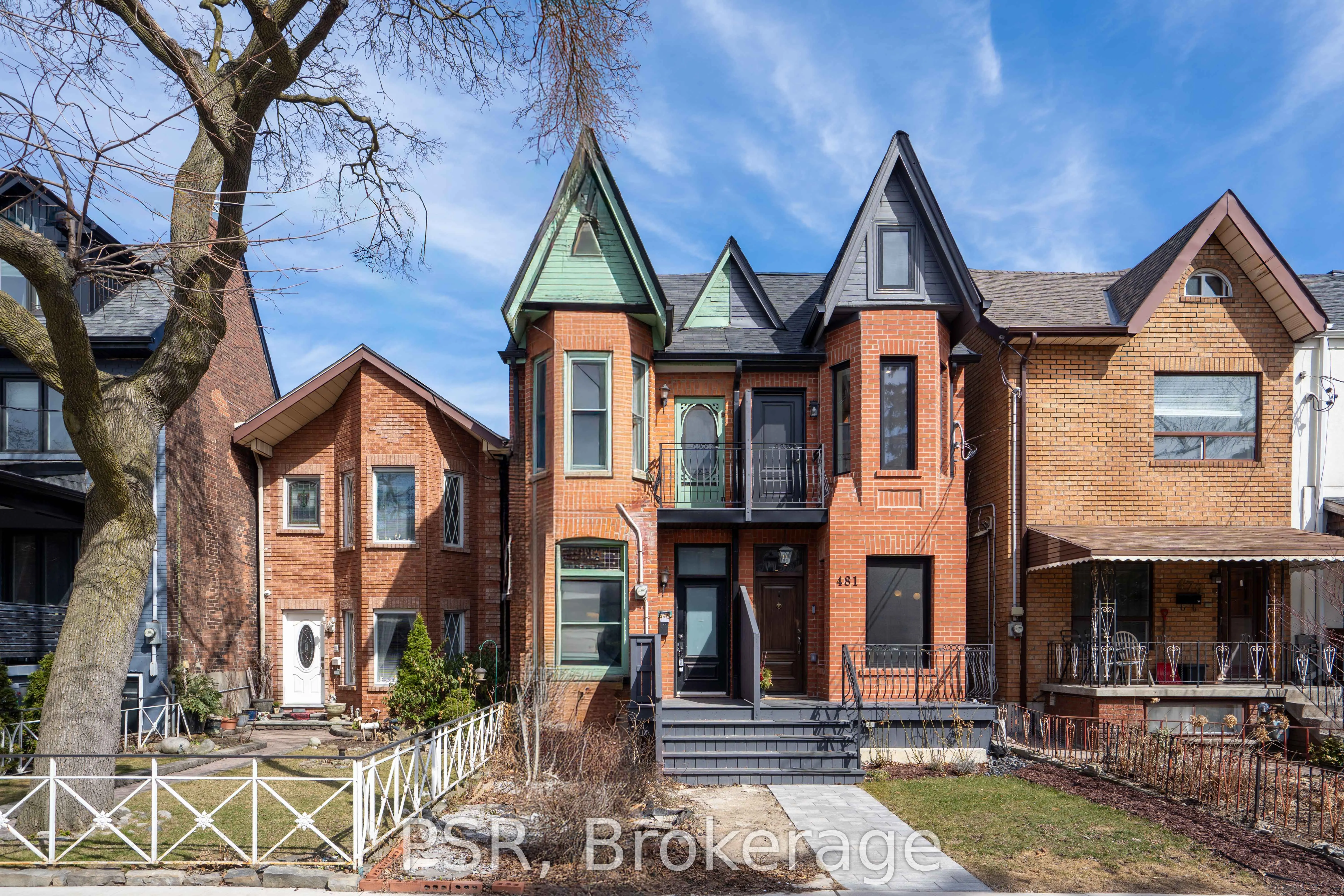 483 Roxton Road