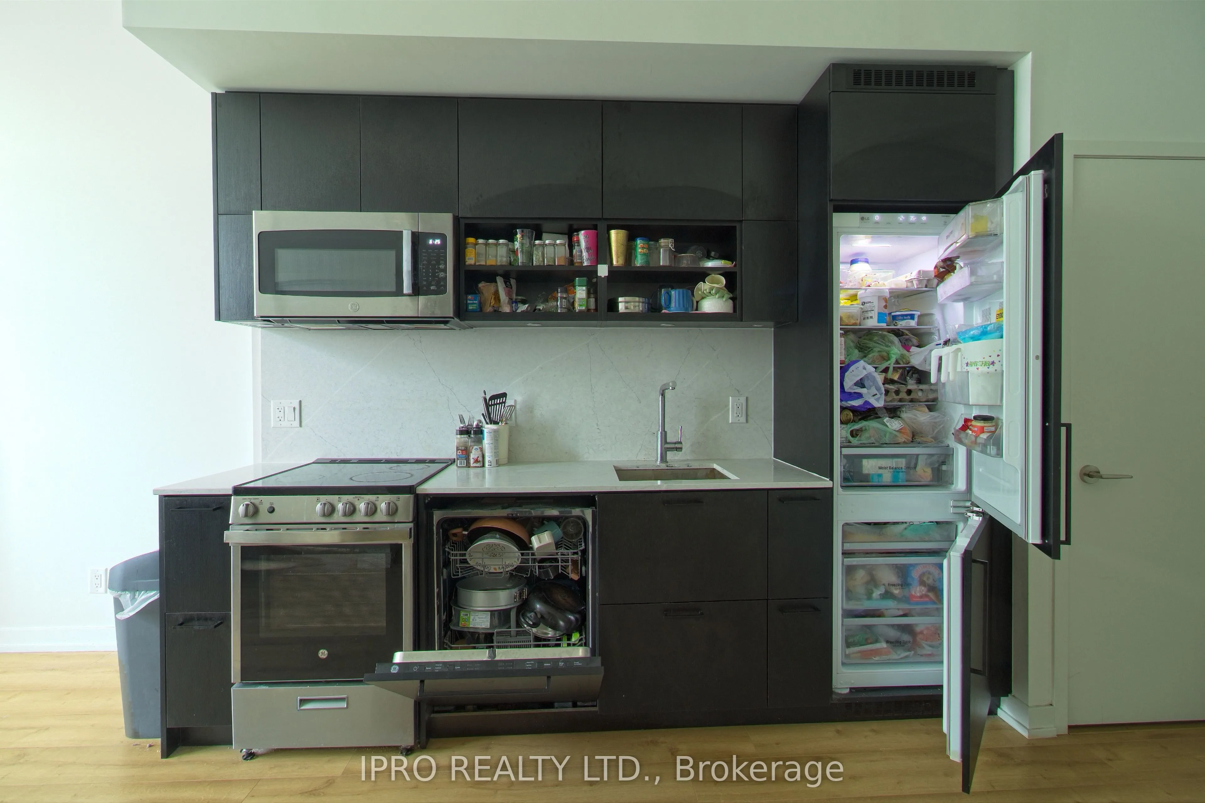 135 East Liberty Street, #806