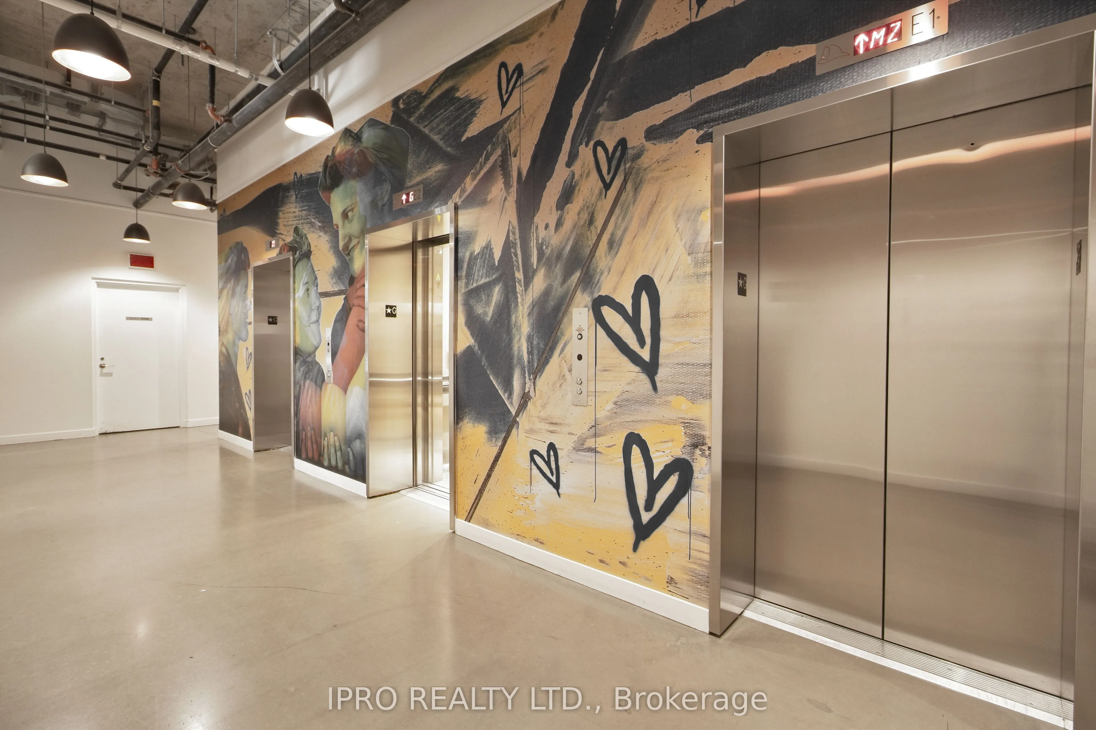135 East Liberty Street, #806