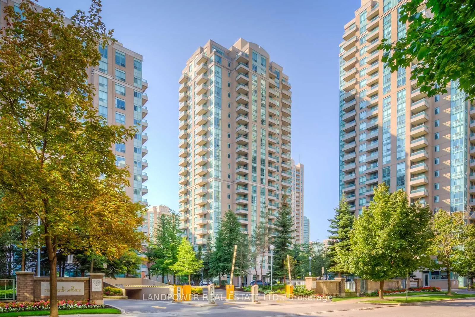 3 Pemberton Avenue, #206