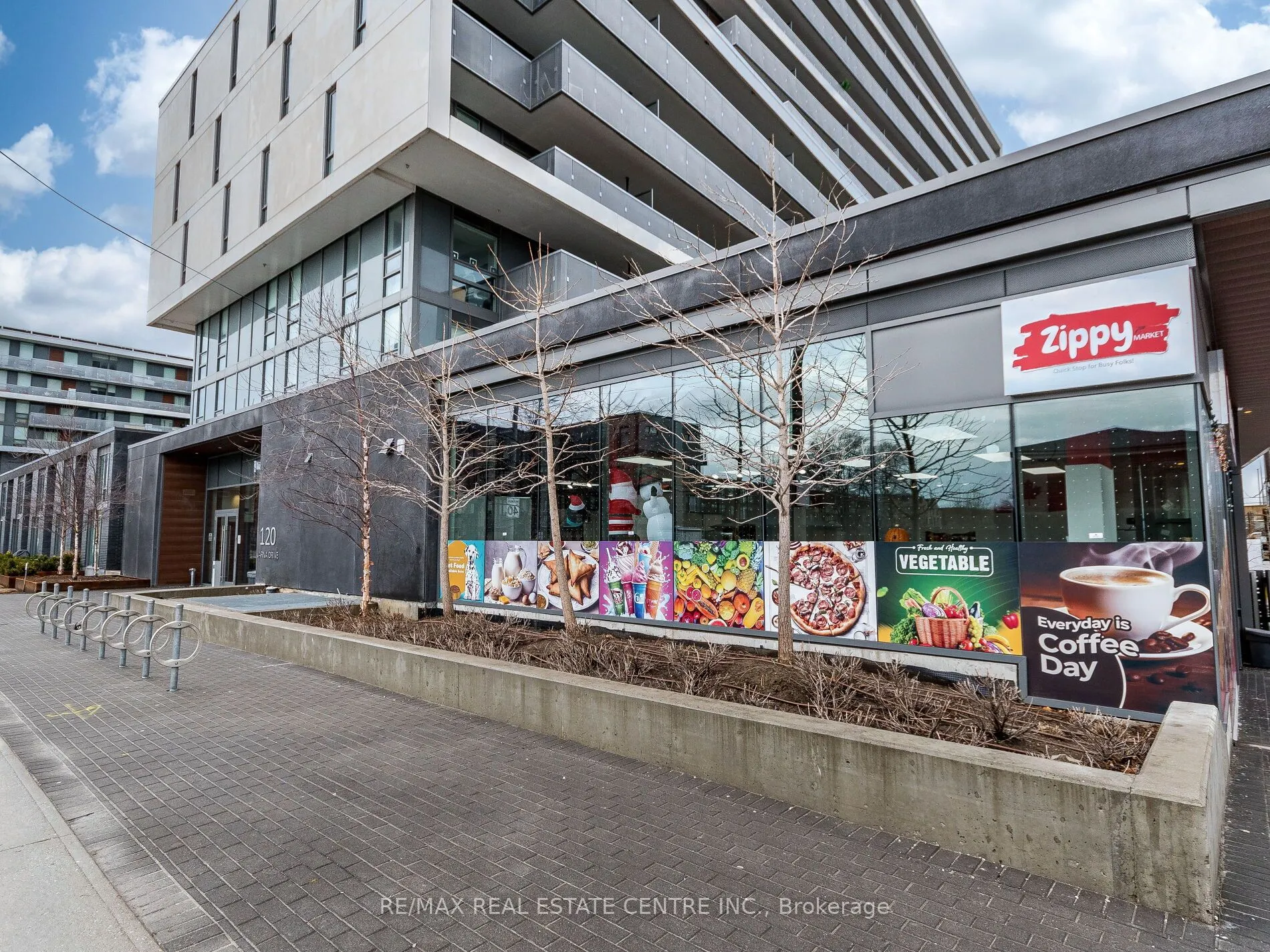 120 Varna Drive, #605