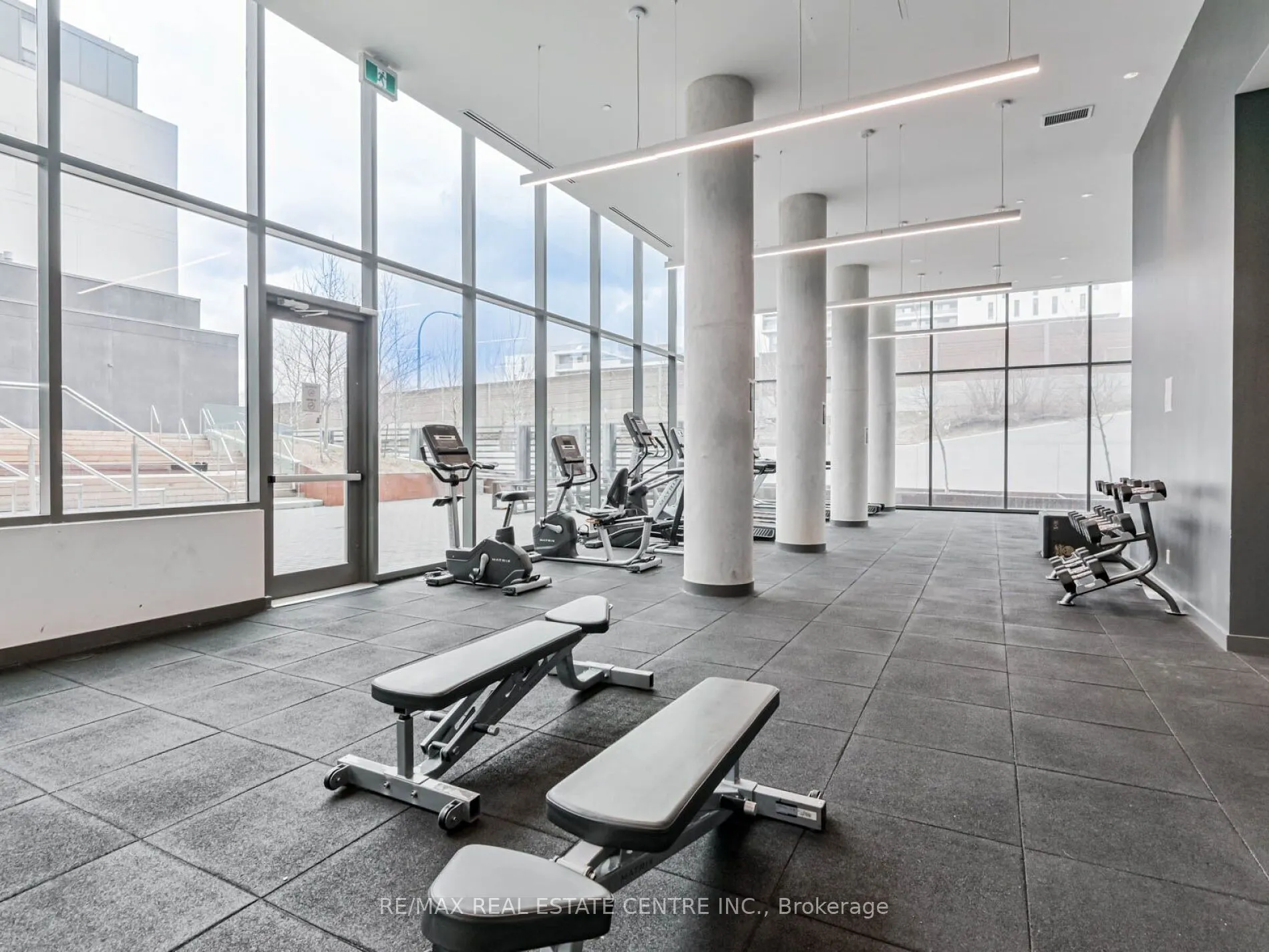 120 Varna Drive, #605