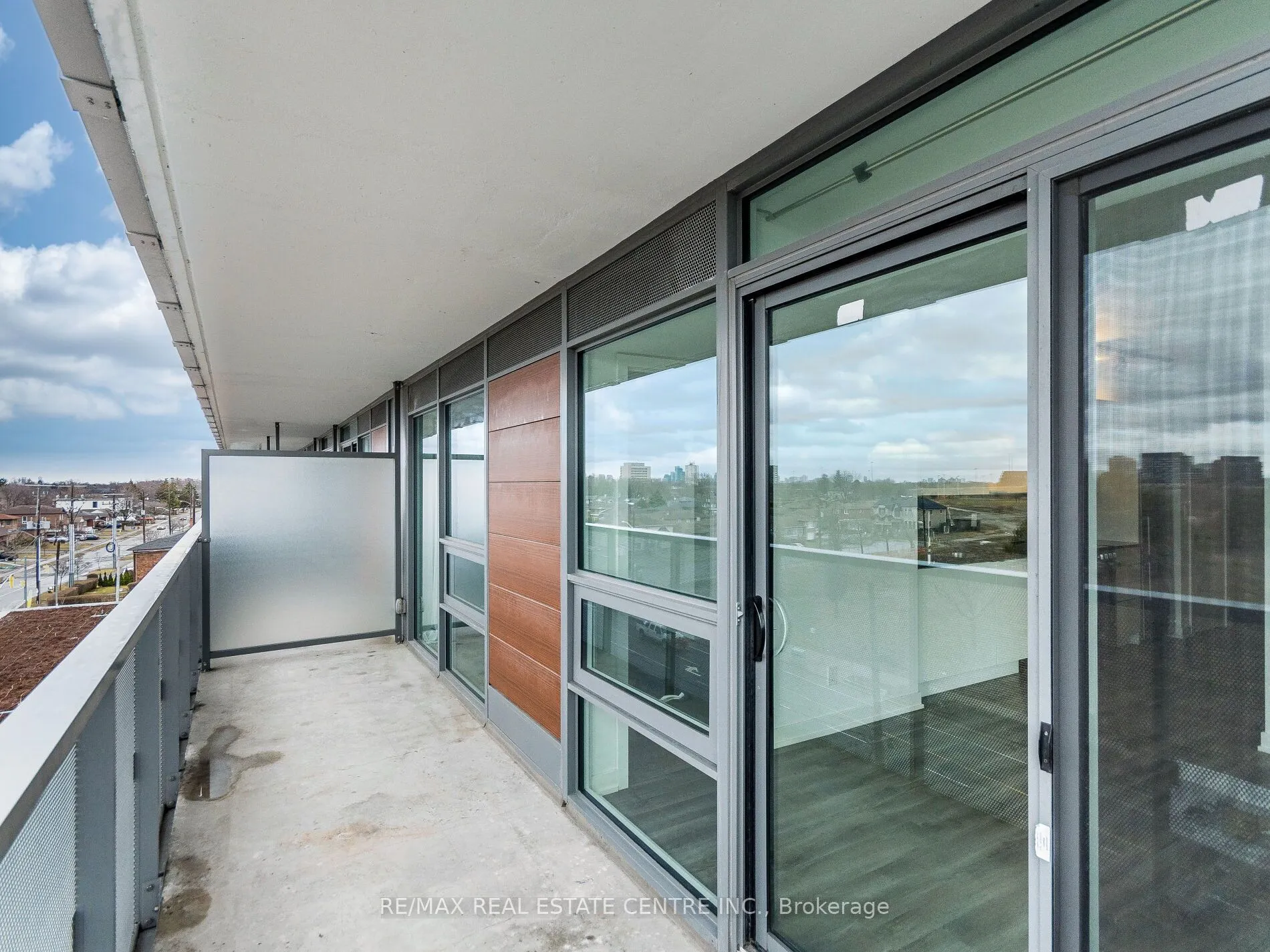 120 Varna Drive, #605