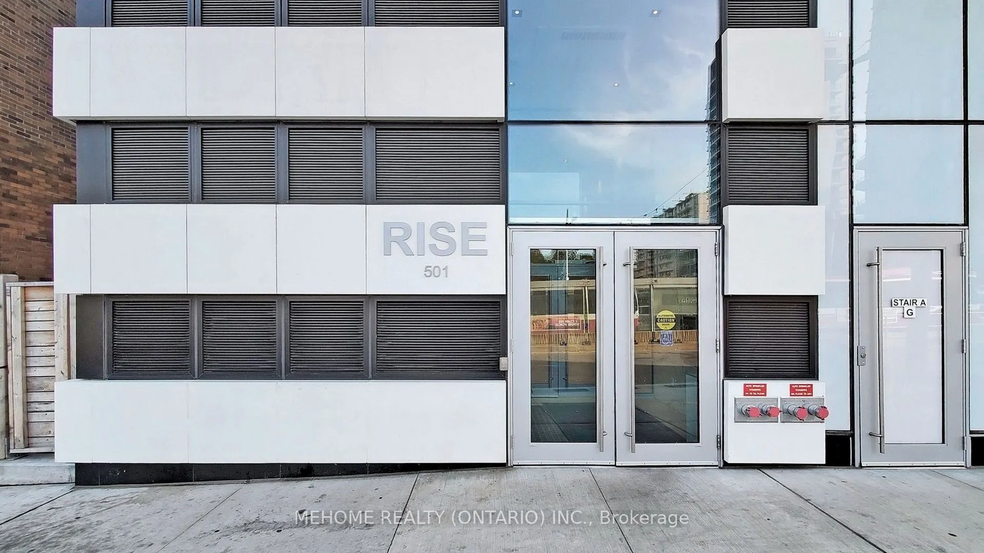 501 St. Clair Avenue W, #204