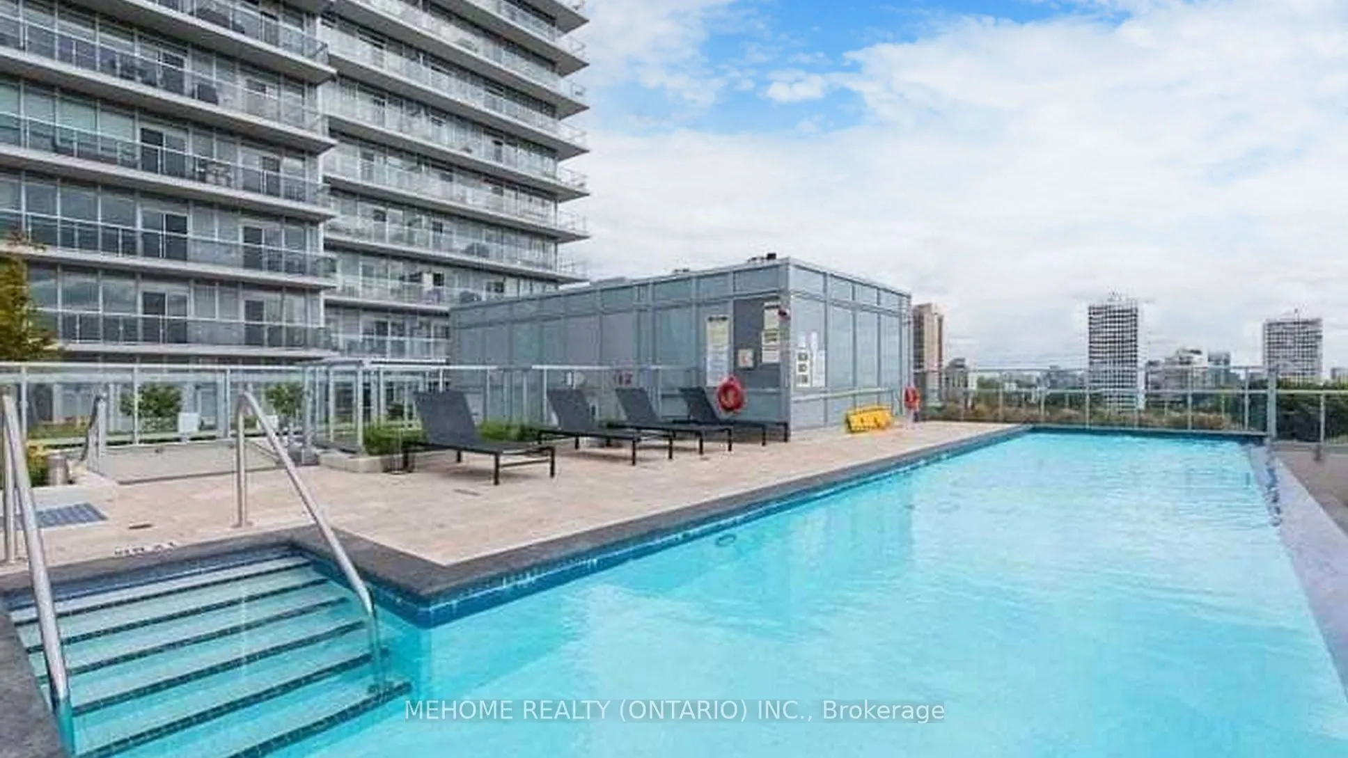 501 St. Clair Avenue W, #204