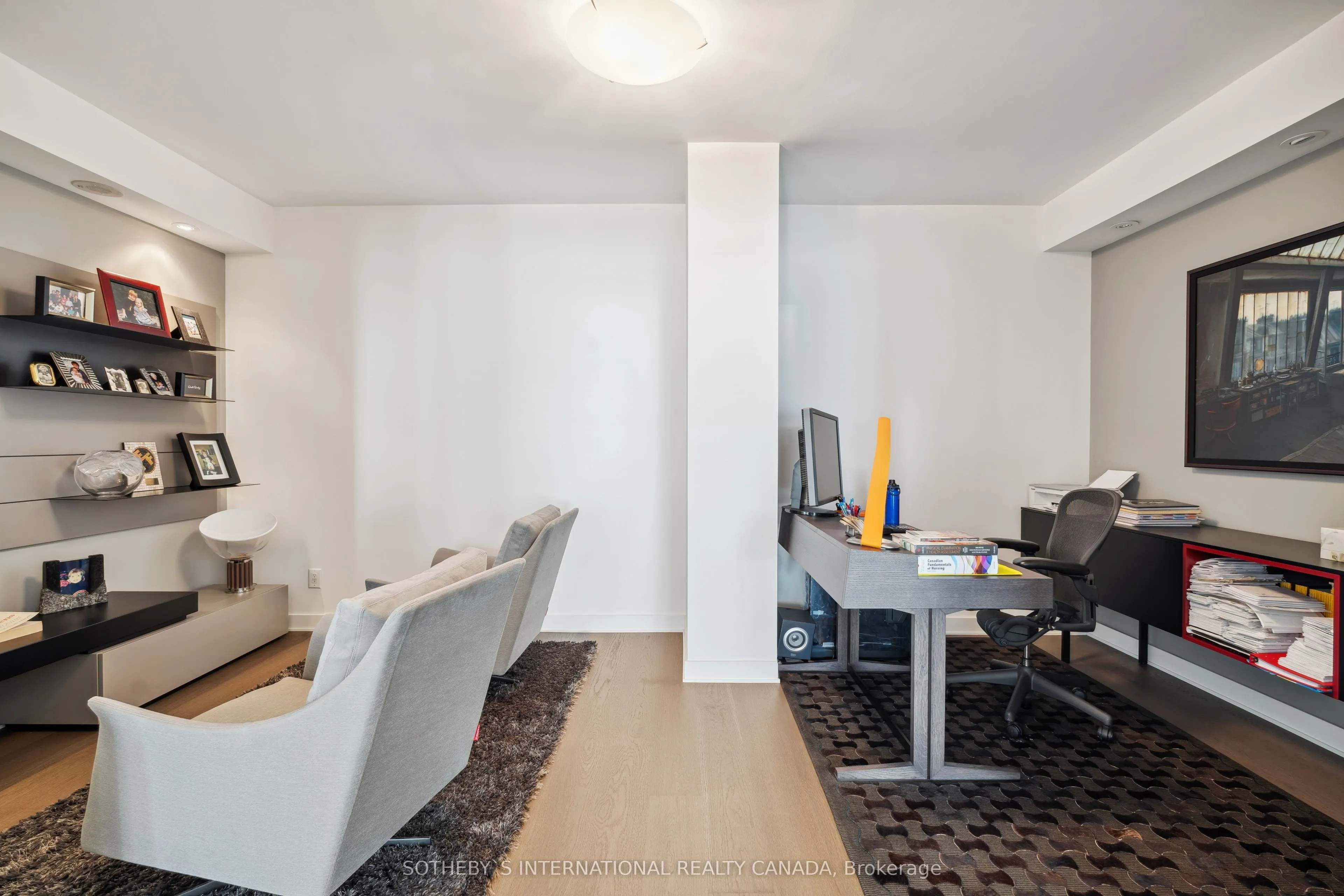 1 Bloor Street E #6805