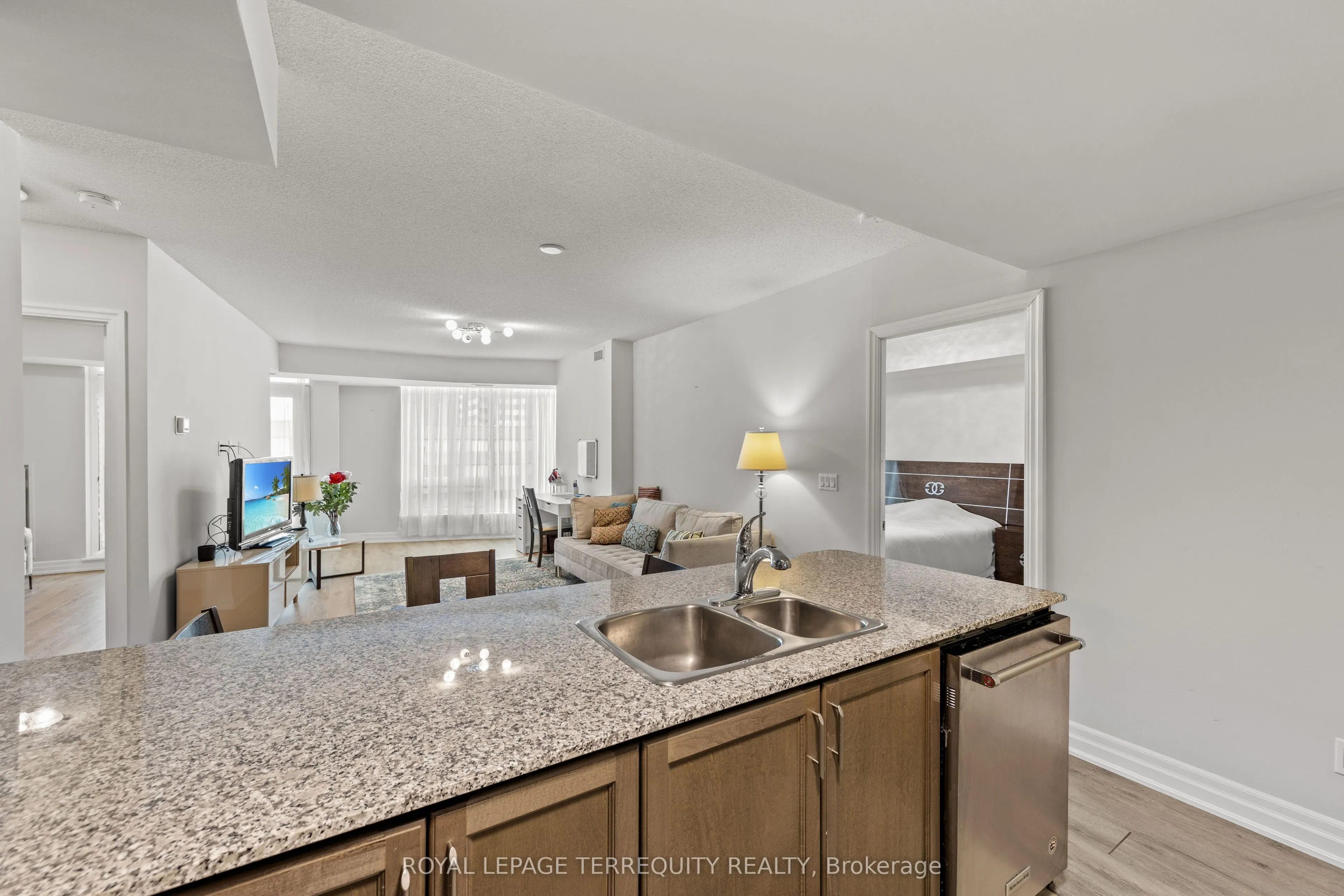 8 Scollard Street, #1410