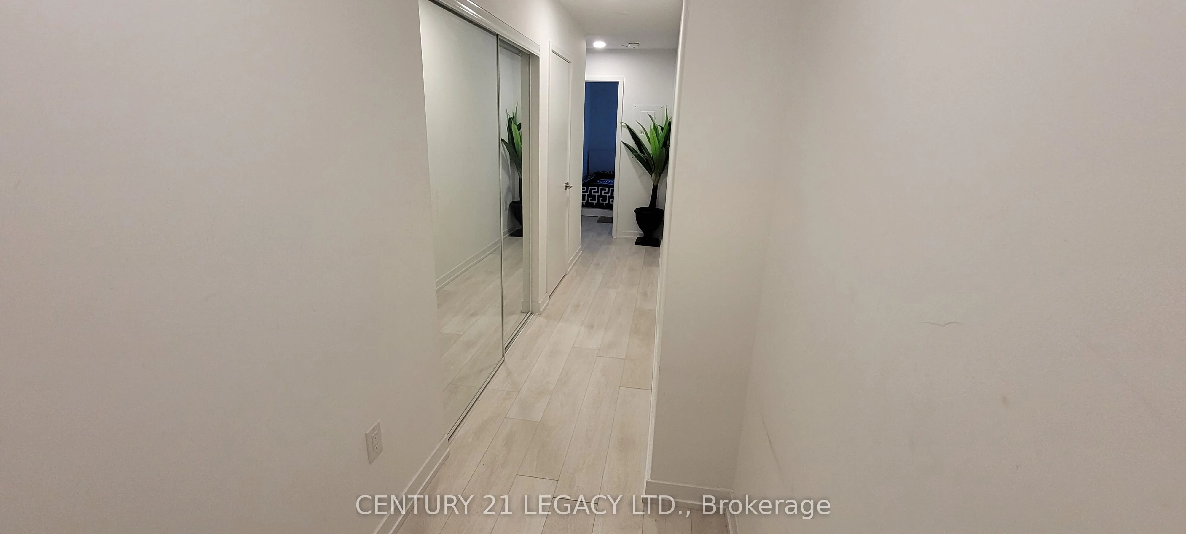 225 SUMACH Street, #611