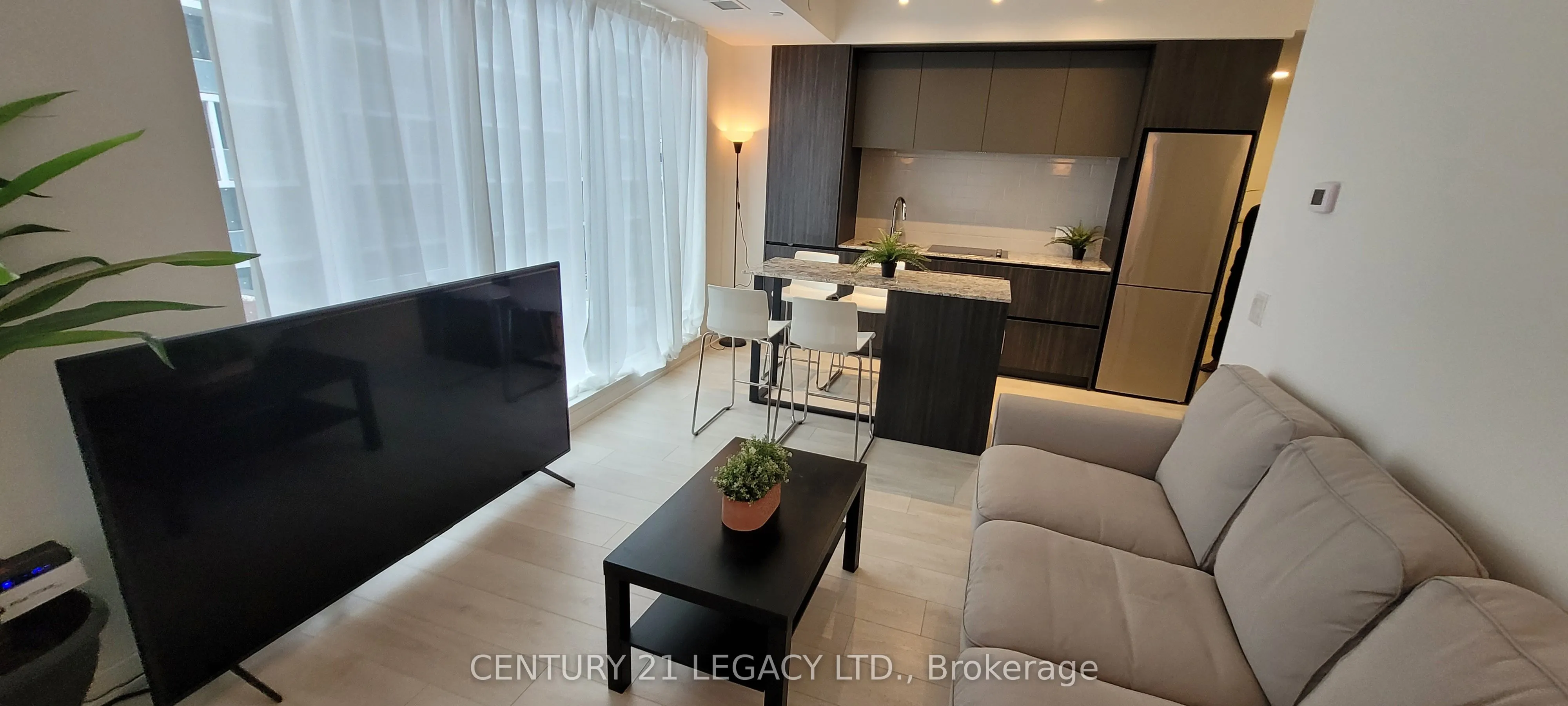 225 SUMACH Street, #611