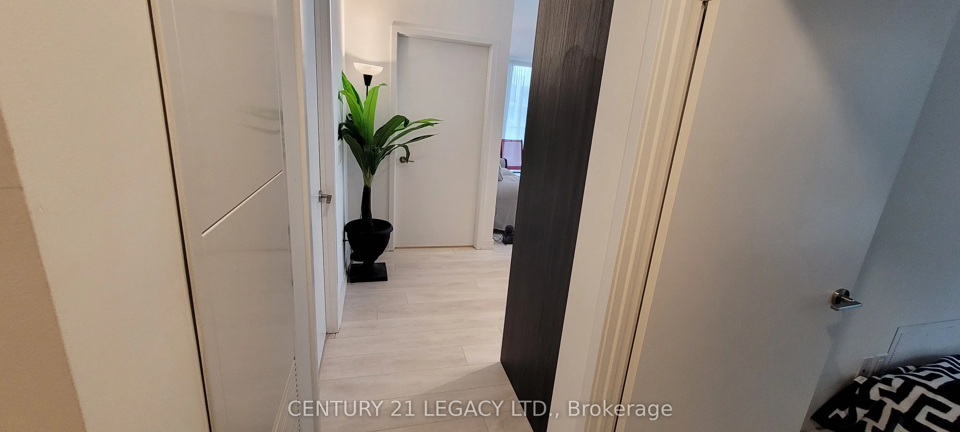 225 SUMACH Street, #611