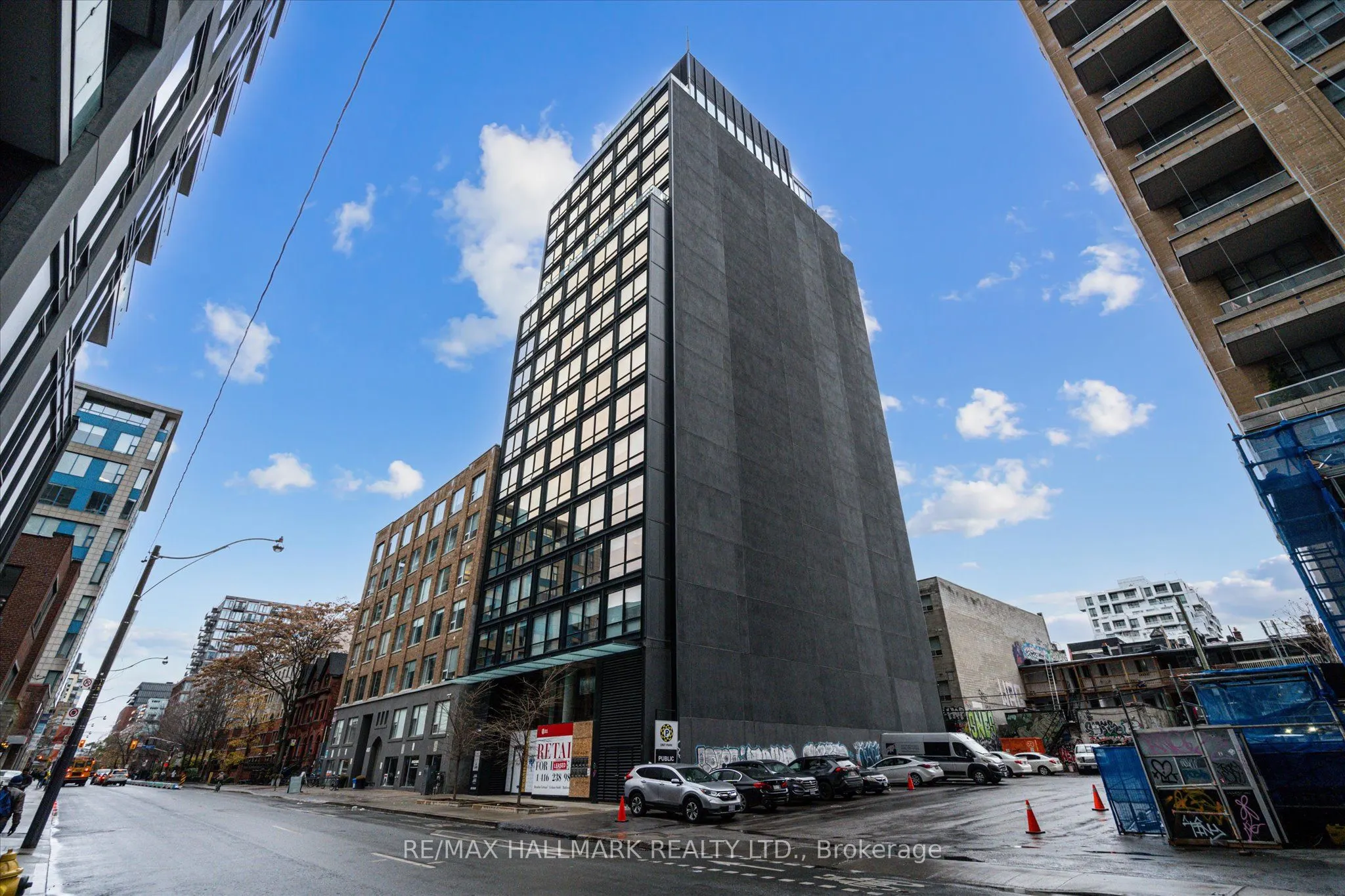 458 Richmond Street W, #204