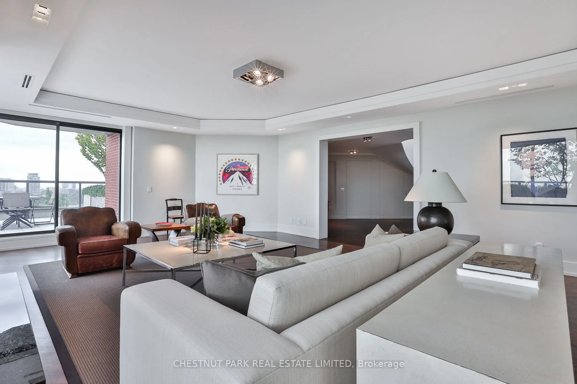33 Jackes Avenue, #902